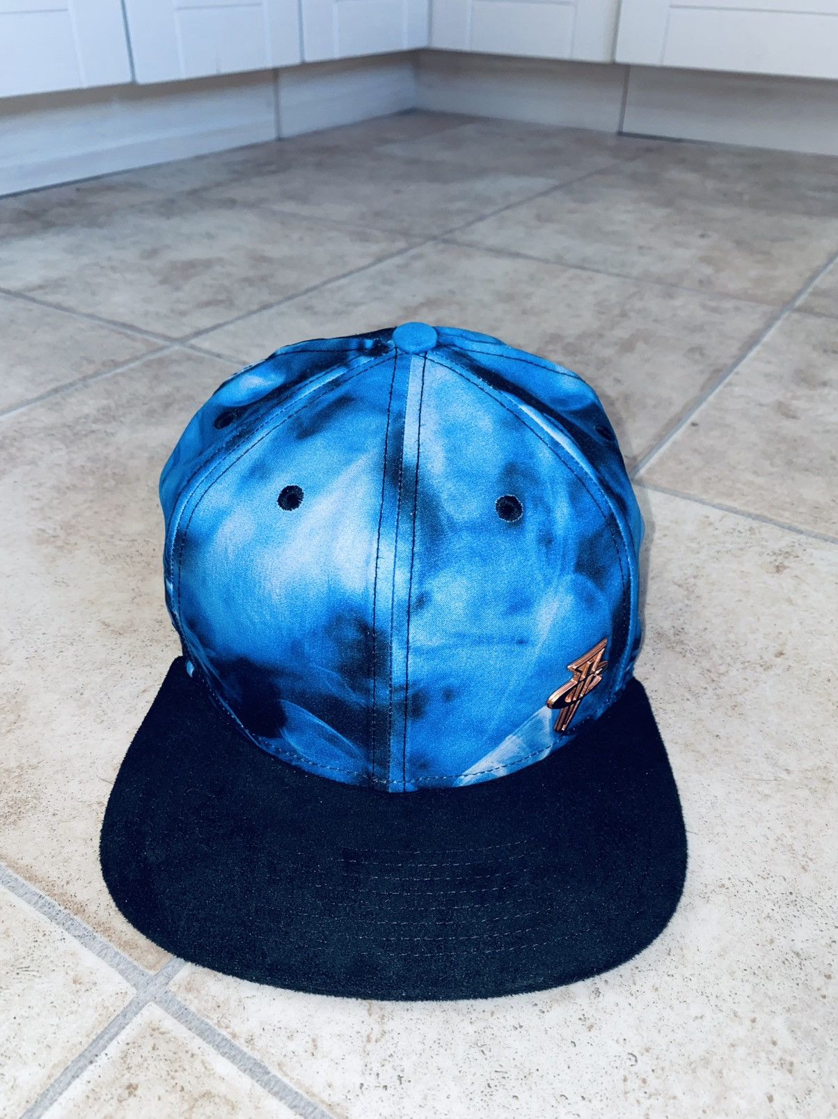 Jordan Brand × Supreme Tie Dye MLB Cap Carhartt Tn Size ONE SIZE - 3 Thumbnail
