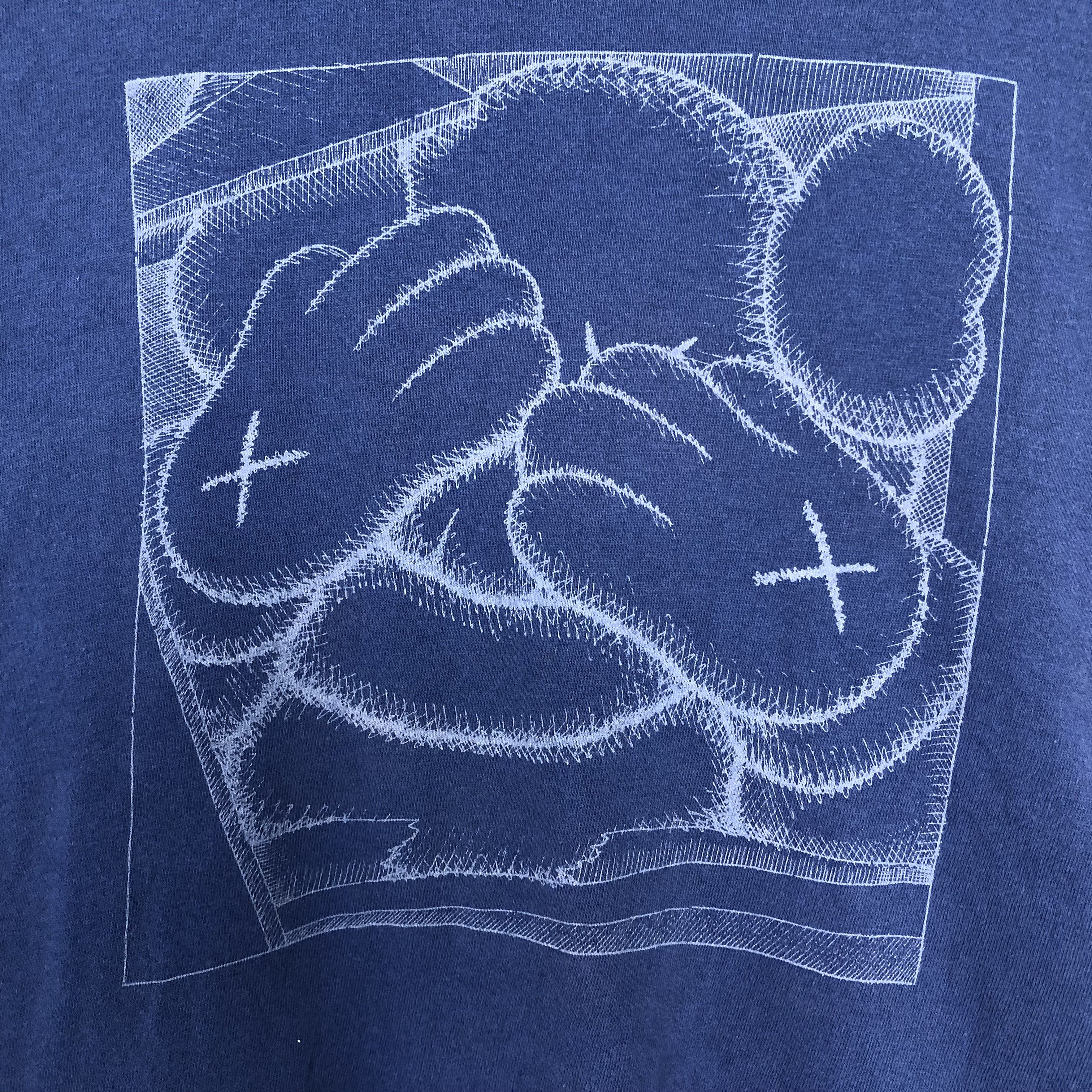 Kaws × Vintage Vintage Kaws Big Logo Design Tshirt Size US M / EU 48-50 / 2 - 2 Thumbnail