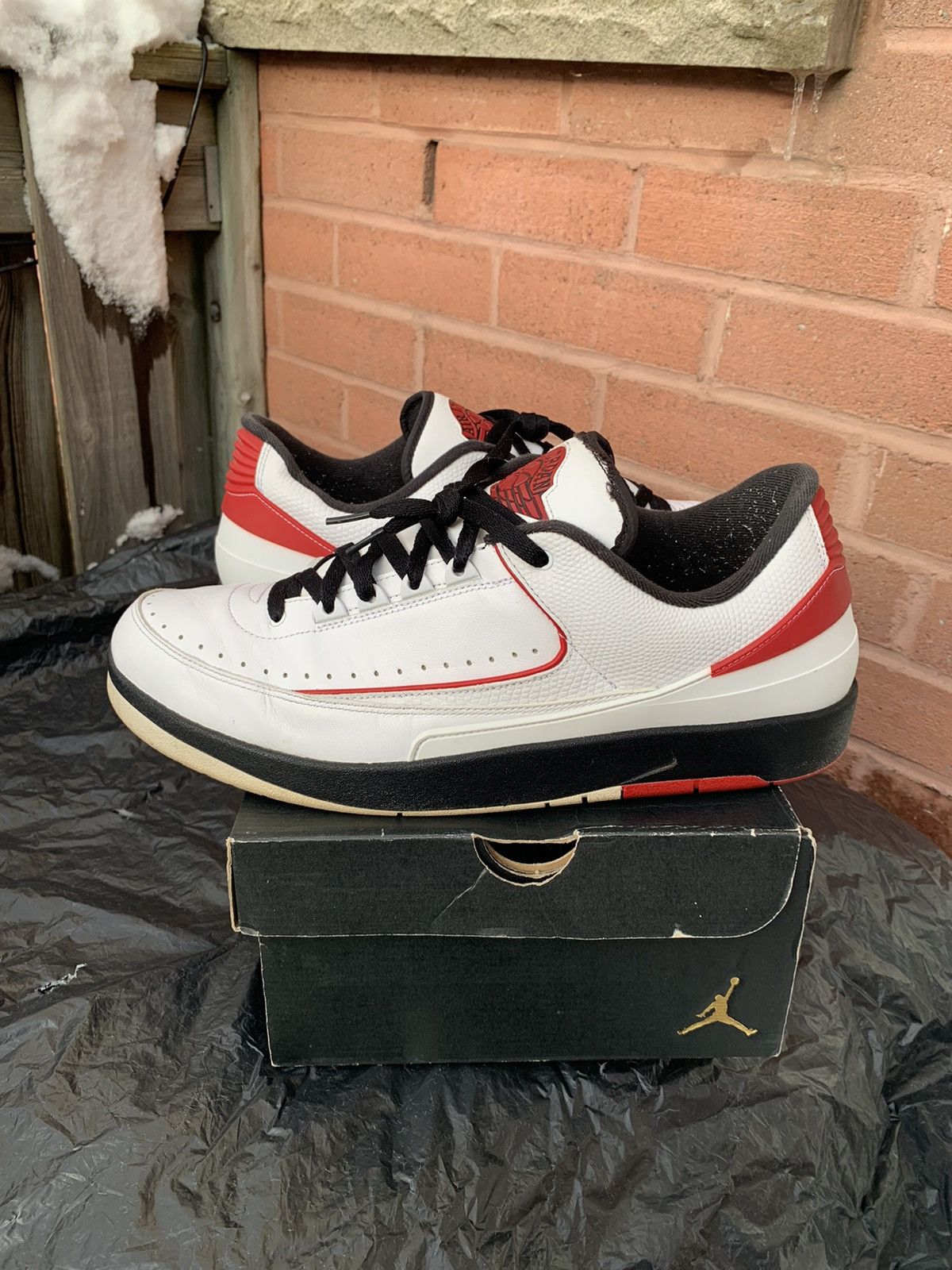 Jordan Brand Air Jordan 2 Retro Low Chicago 2016 Size US 15 / EU 48 - 7 Thumbnail