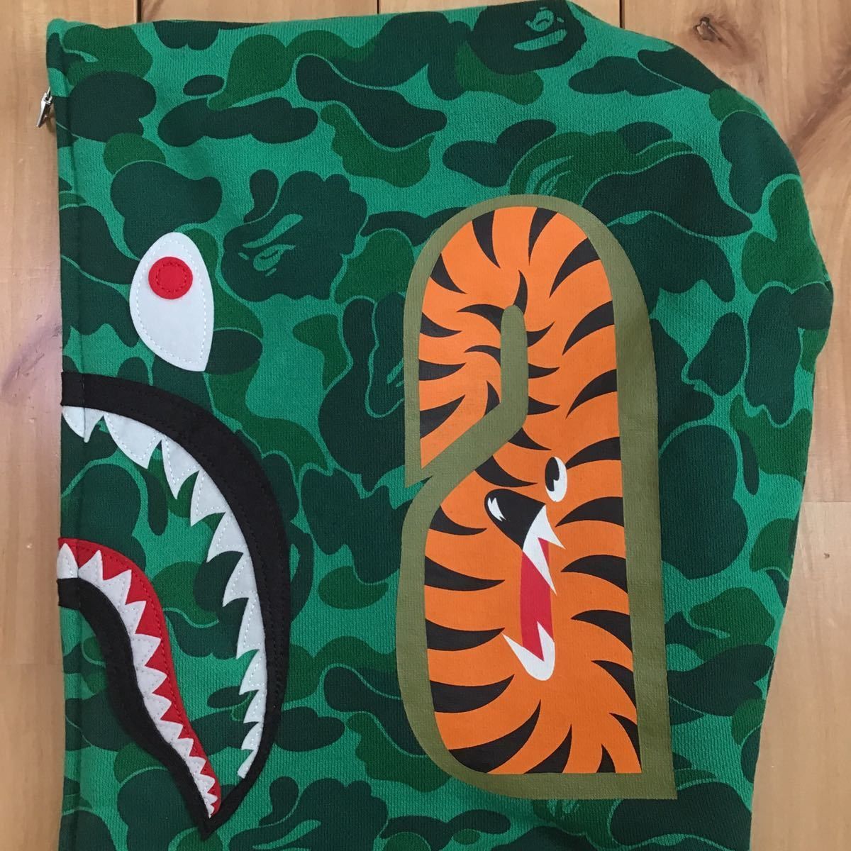 Bape 2017 Shibuya city camo shark full zip hoodie BAPE Size US S / EU 44-46 / 1 - 4 Thumbnail