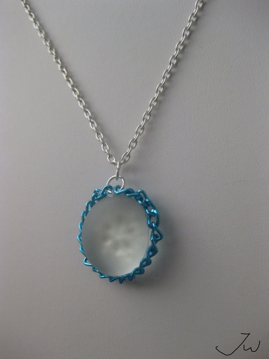Handmade Frozen Snowflake Round Glass Drop Chain Necklace Size ONE SIZE - 2 Thumbnail