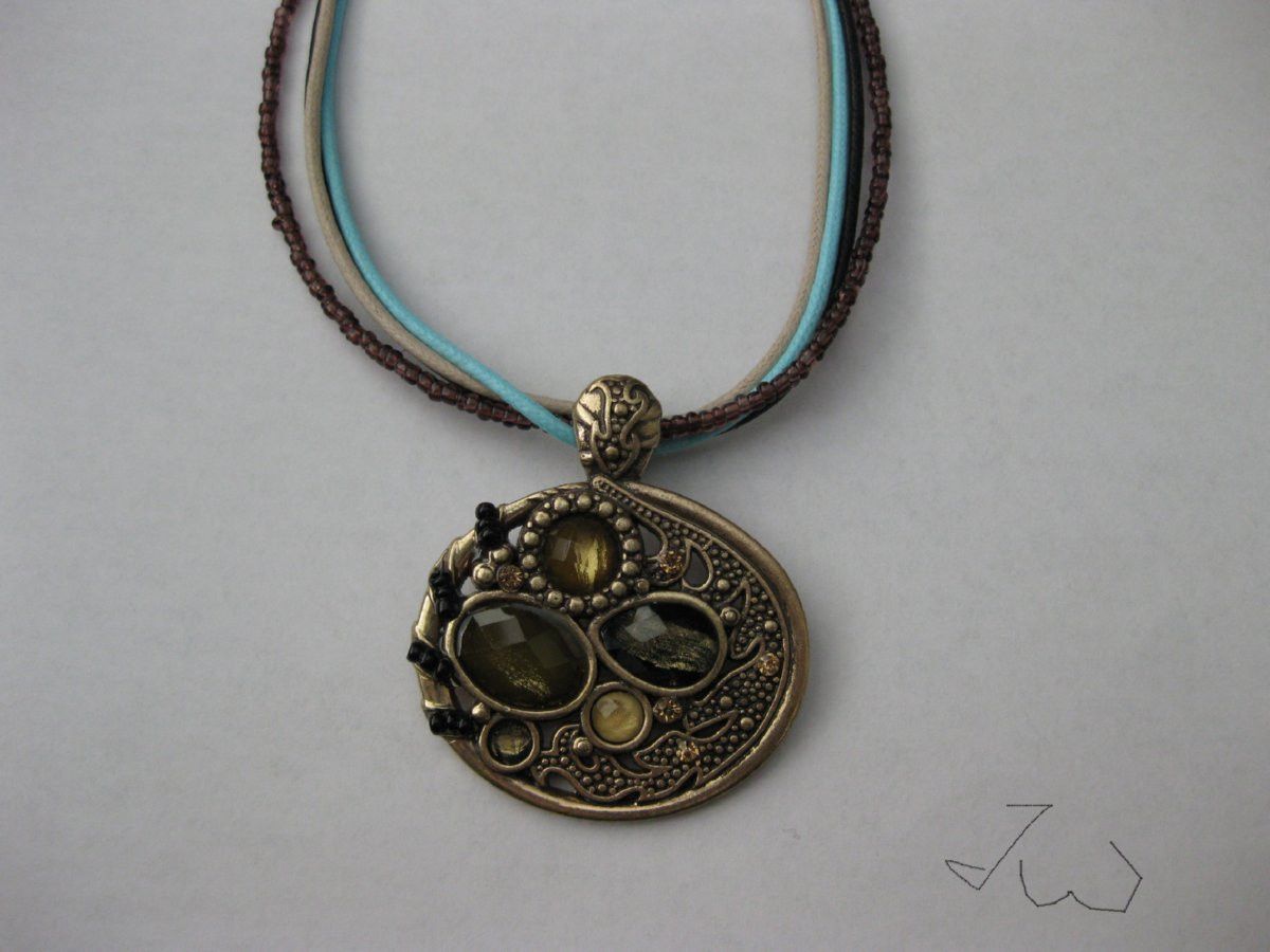Handmade Round Shape Bronze Pendant Necklace - Orange Size ONE SIZE - 1 Thumbnail