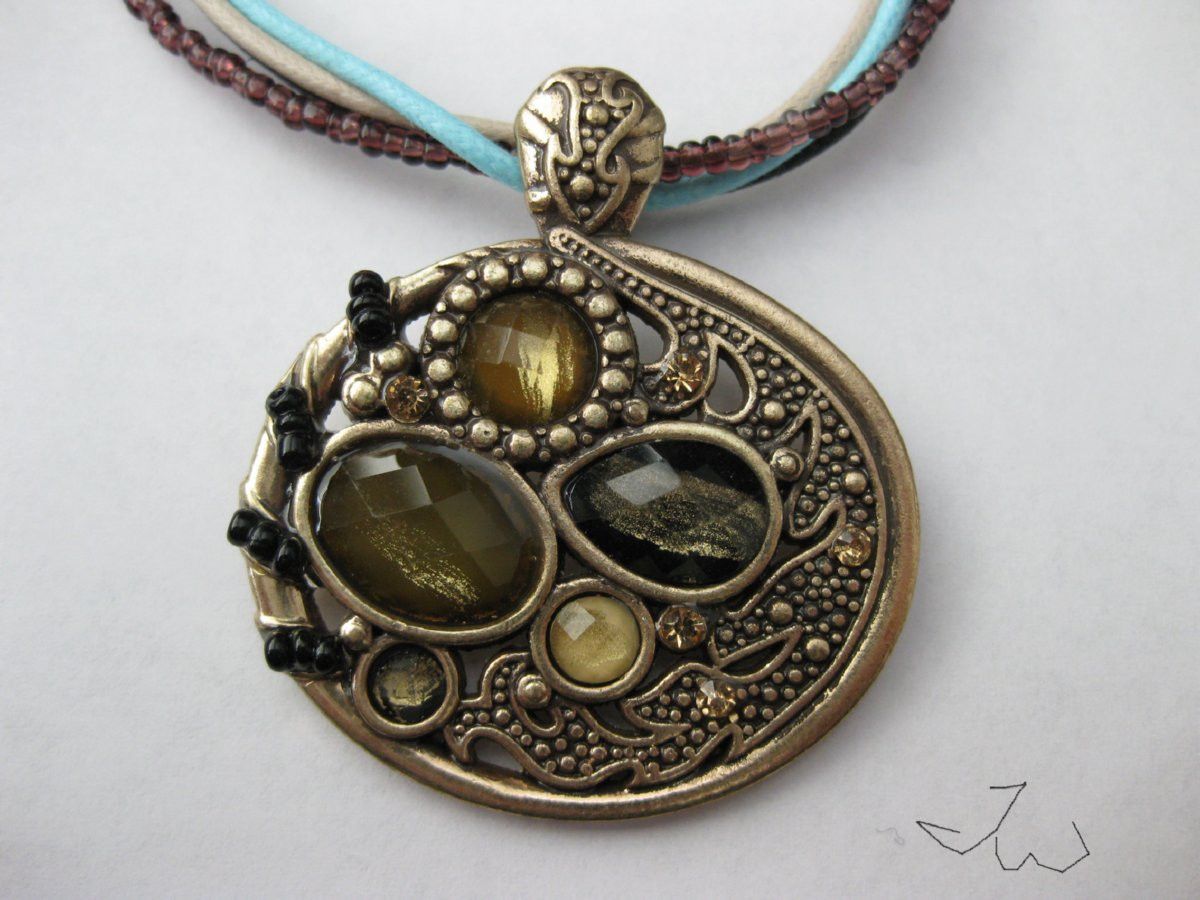 Handmade Round Shape Bronze Pendant Necklace - Orange Size ONE SIZE - 2 Thumbnail