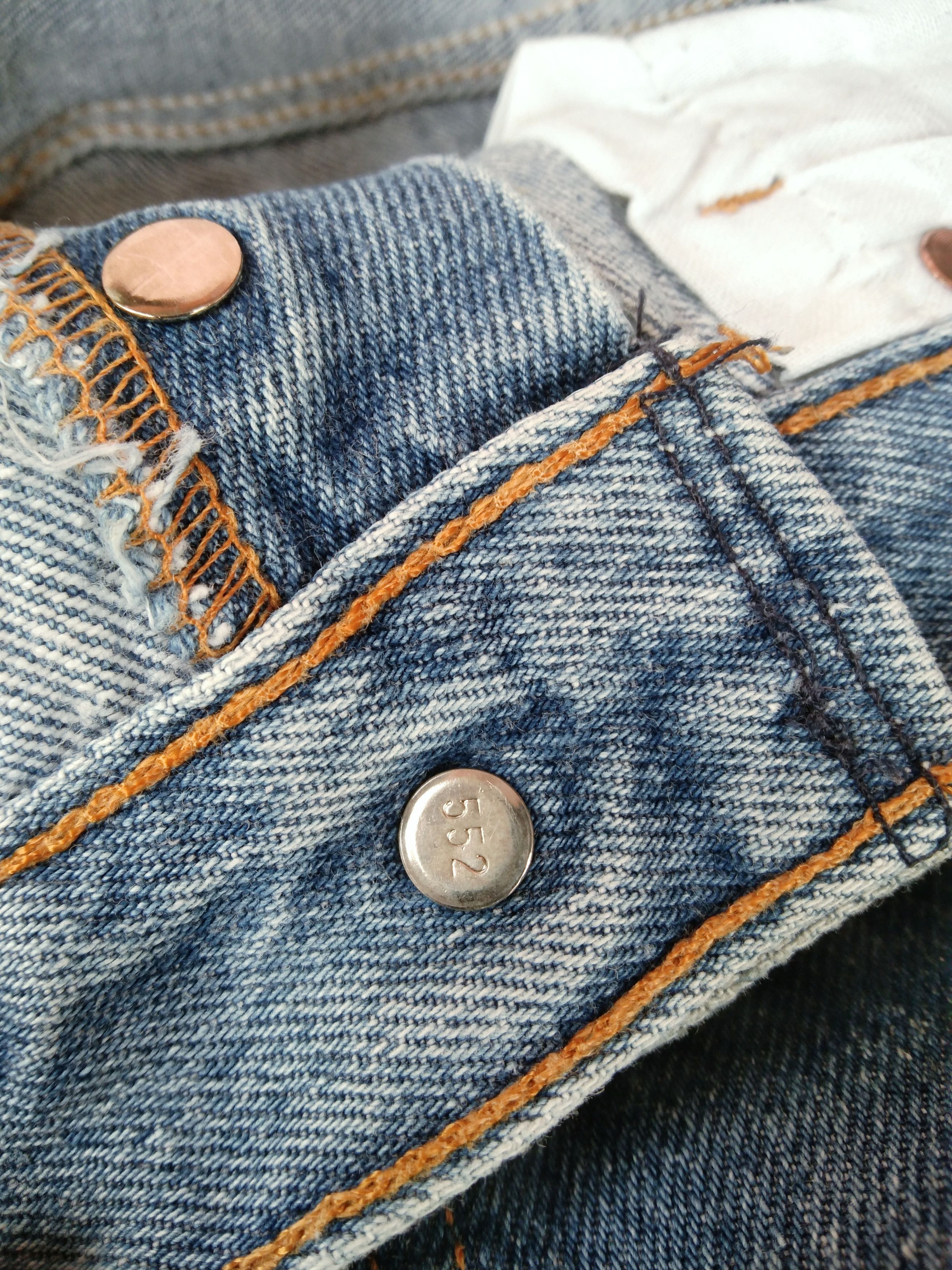 Levi's 90s Vintage Levi's 501 Made In USA Blue Wash Jeans 29x29 Size US 29 - 8 Thumbnail