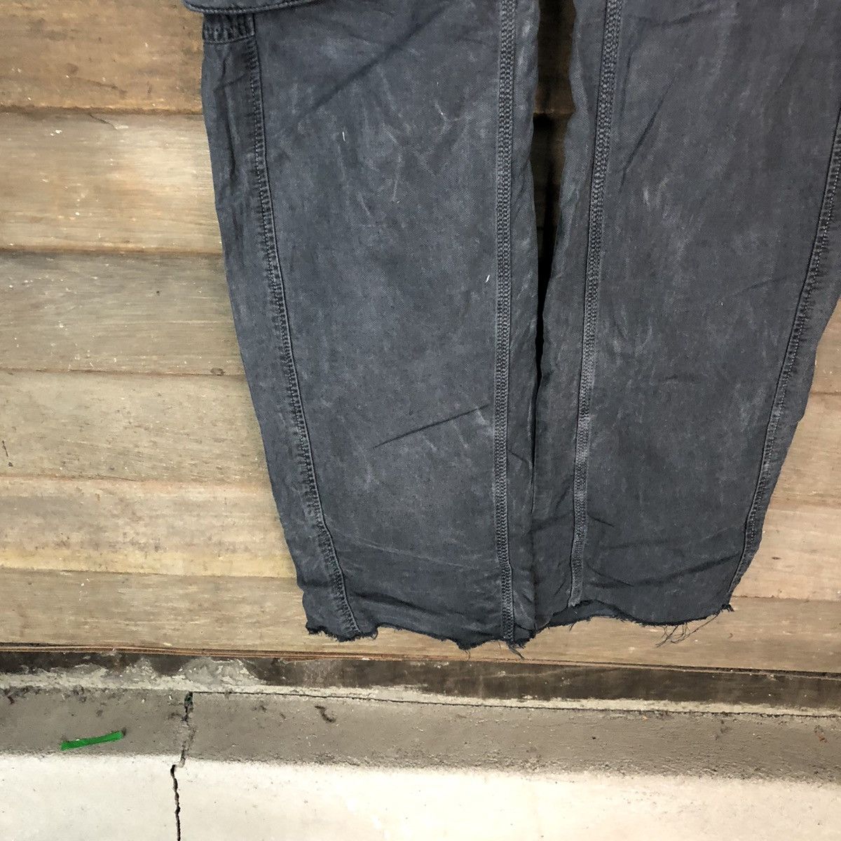 Marithe + Francois Girbaud DL Marithe Francois Girbaud faded utility Cargo Pants #7067 Size US 30 / EU 46 - 8 Thumbnail