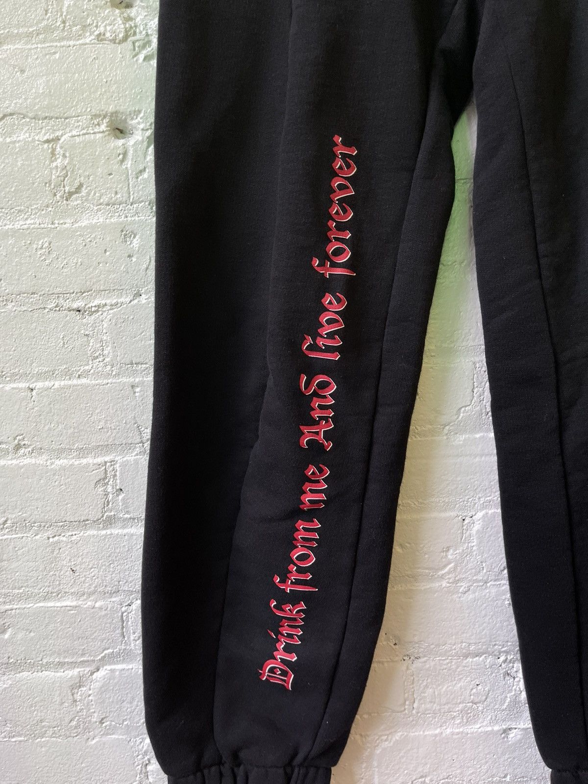 Vetements Vetements DRINK FROM ME LIVE FOREVER Sweatpants 28-30 Size US 30 / EU 46 - 2 Thumbnail