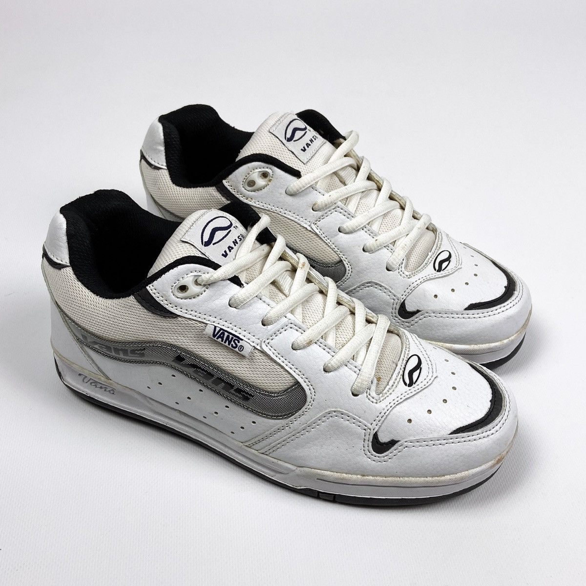 Vintage 90s Rare Grail Vans XLT Pro Skateboarding shoes