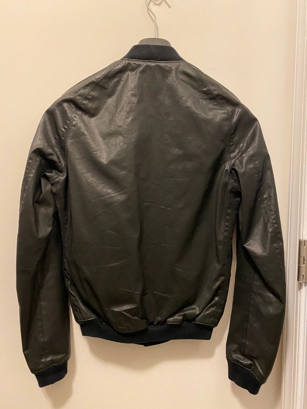 Pierre Balmain Coated Bomber - sz. 44/xs Size US S / EU 44-46 / 1 - 2 Thumbnail