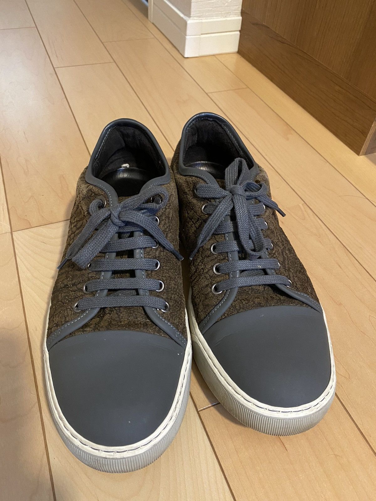 Lanvin Lanvin low top sneakers - sz. UK6/US7 Size US 7 / EU 40 - 2 Thumbnail