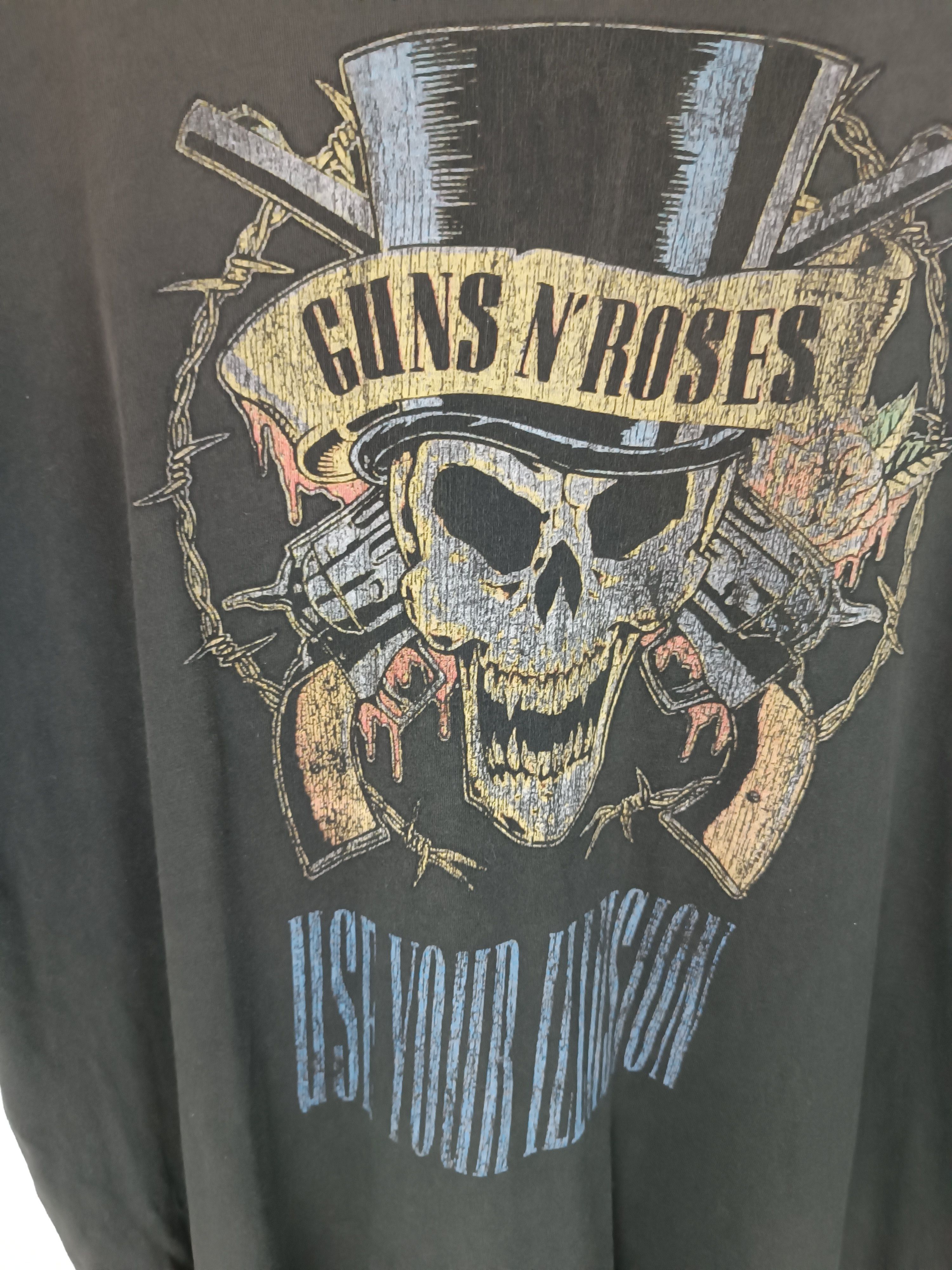 THRASHED FADED VINTAGE Guns N' Roses TOUR PUNK GOTHIC TEE
