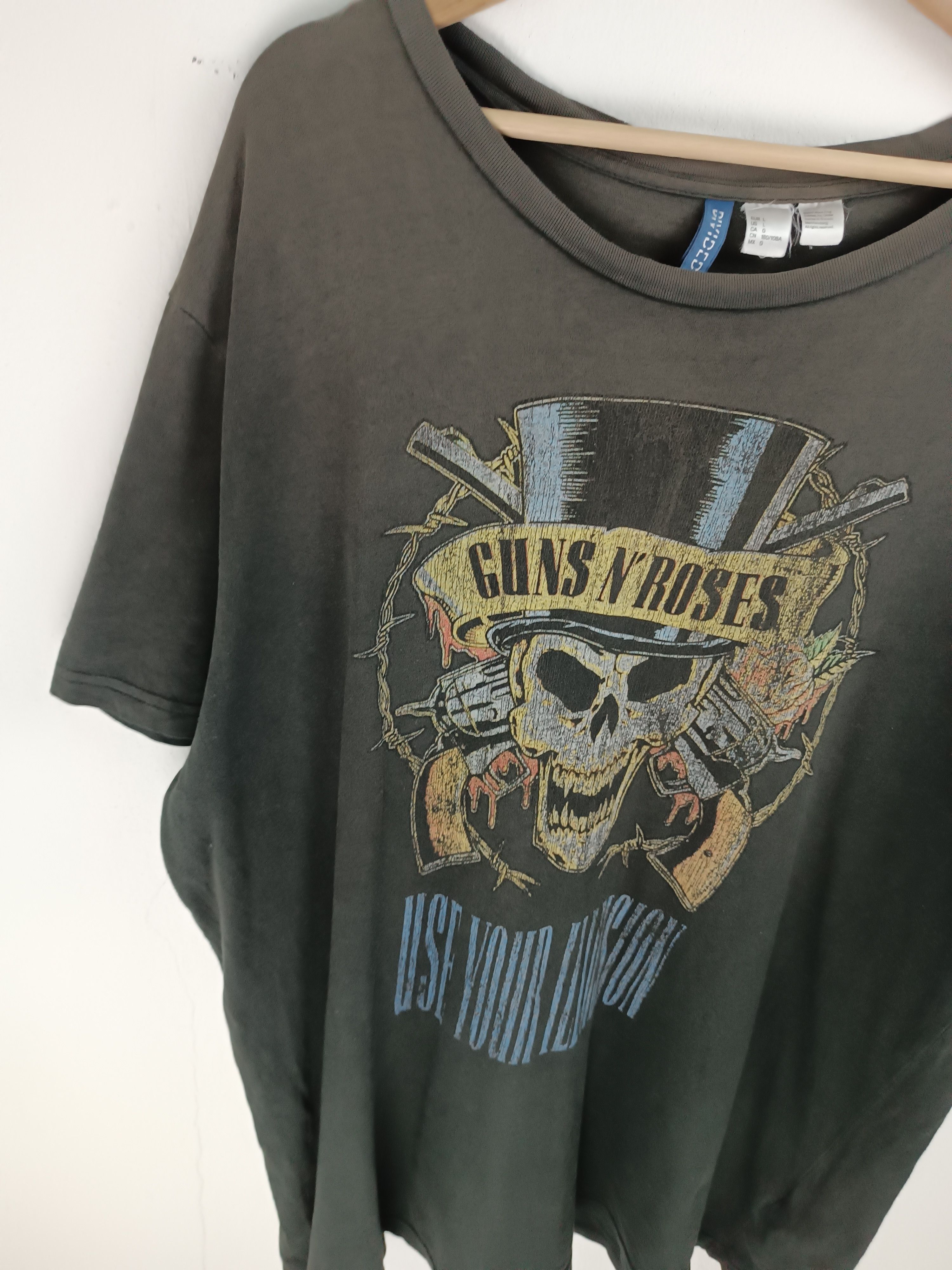 THRASHED FADED VINTAGE Guns N' Roses TOUR PUNK GOTHIC TEE