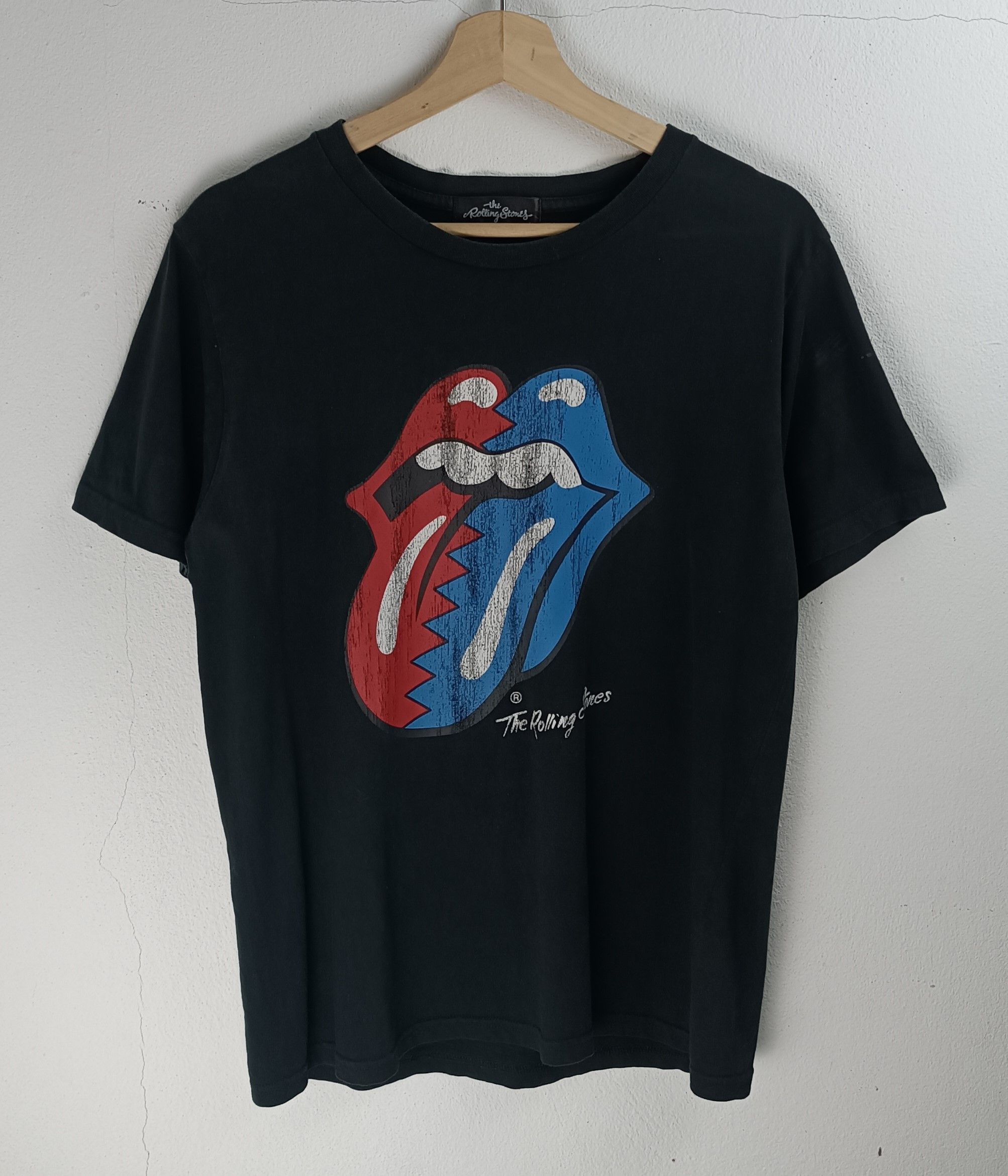 Band Tees THRASHED FADED VINTAGE ROLLING STONES zeppelin aerosmith u2 Size US S / EU 44-46 / 1 - 3 Thumbnail
