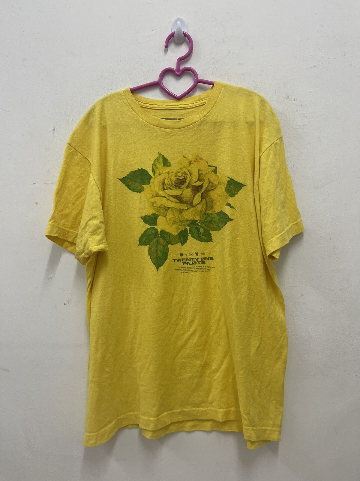 Band Tees Rare TWENTY ONE PILOTS Tee Size US XL / EU 56 / 4 - 1 Thumbnail