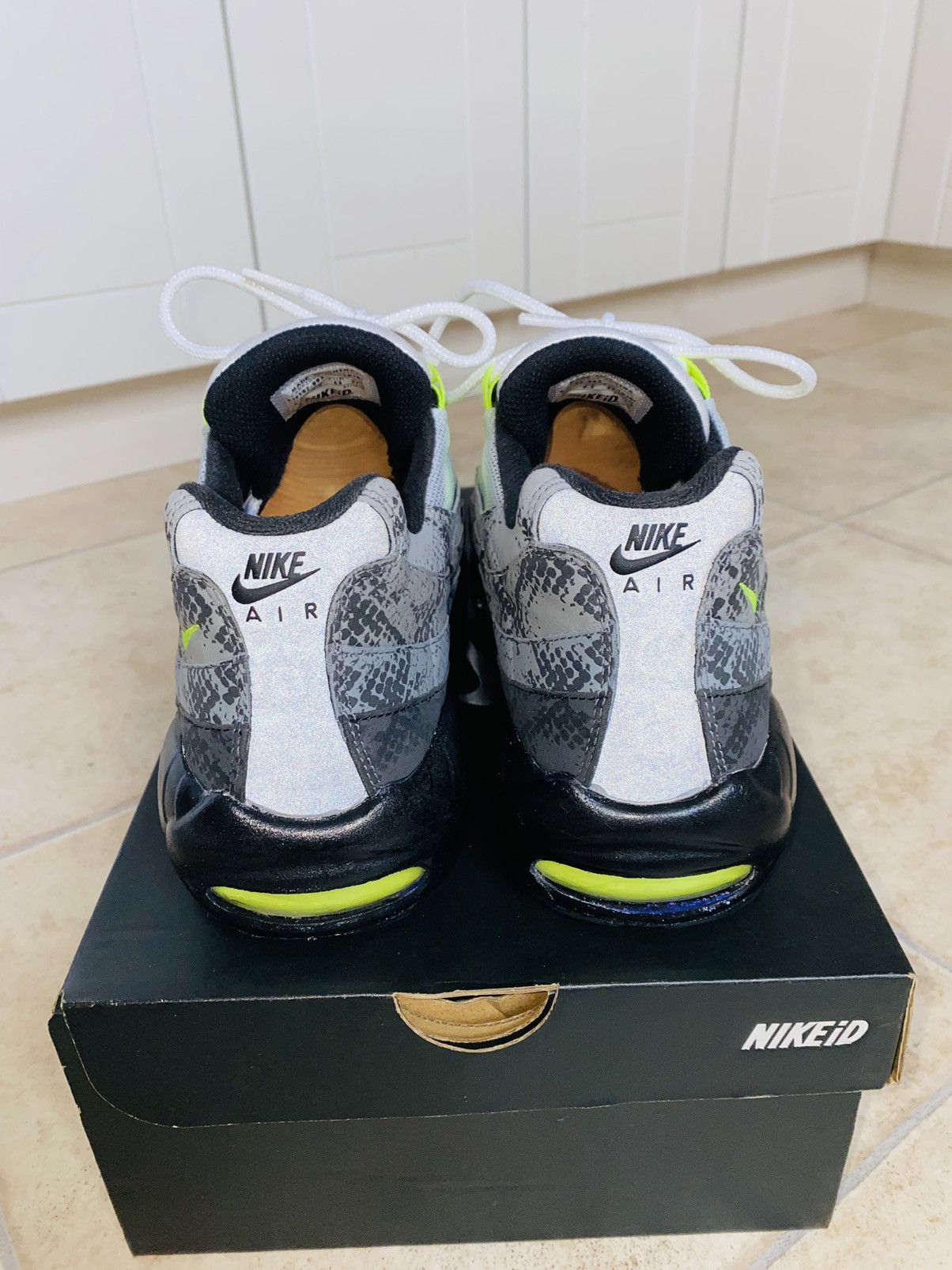 Japanese Brand × Nike × atmos NikeLab Air Max 95 🆔 Snakeskin Neon Tn Size US 9.5 / EU 42-43 - 8 Thumbnail