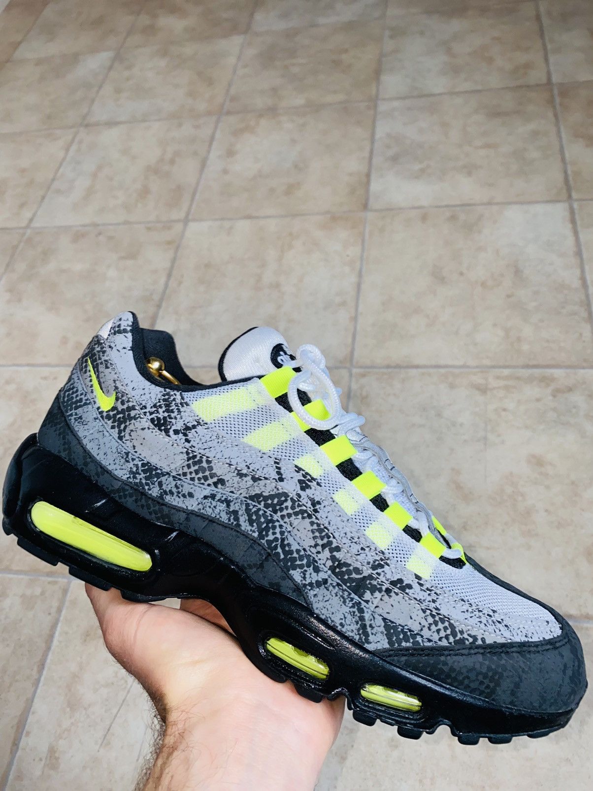 Japanese Brand × Nike × atmos NikeLab Air Max 95 🆔 Snakeskin Neon Tn Size US 9.5 / EU 42-43 - 18 Thumbnail