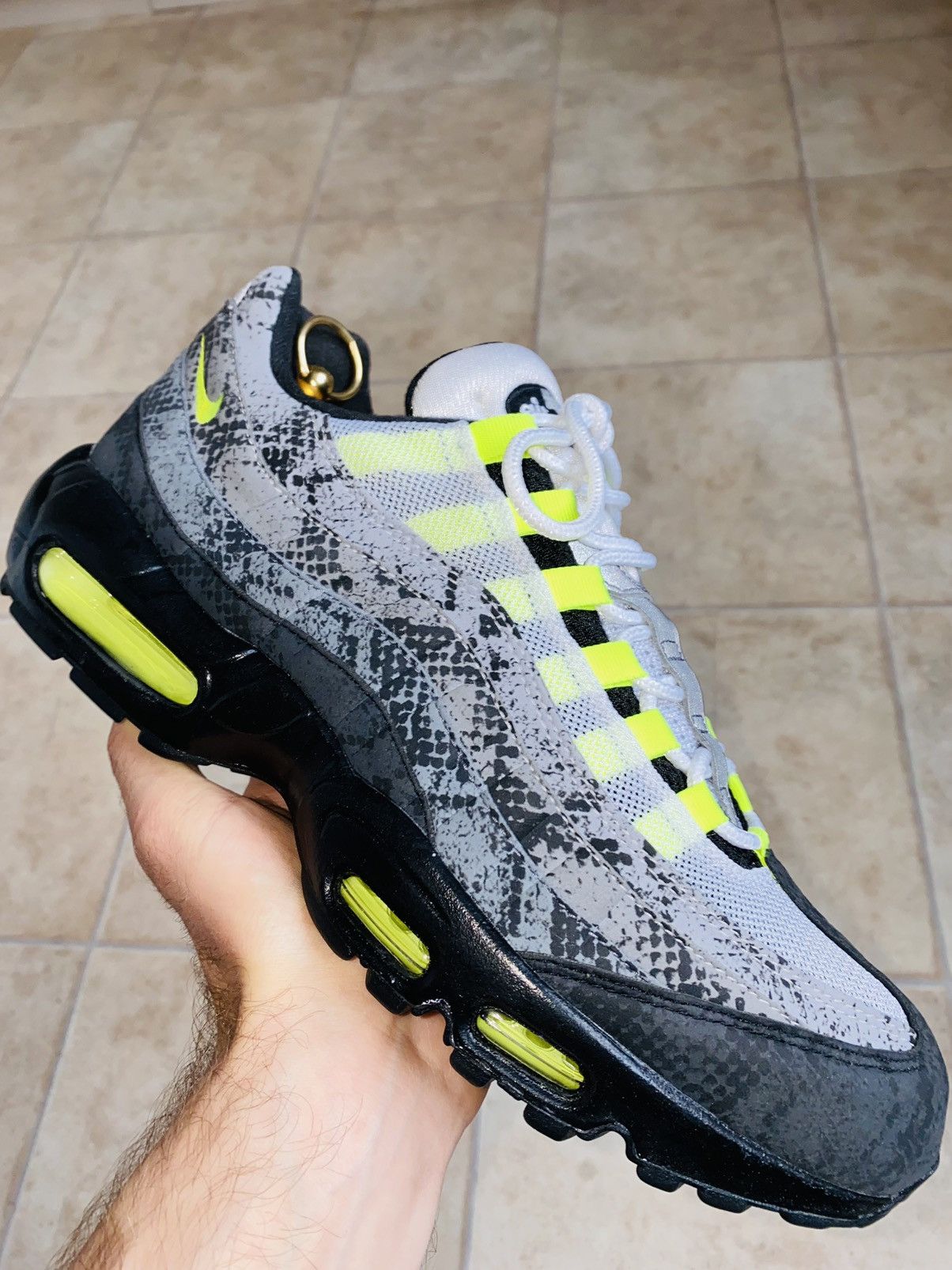 Japanese Brand × Nike × atmos NikeLab Air Max 95 🆔 Snakeskin Neon Tn Size US 9.5 / EU 42-43 - 16 Thumbnail