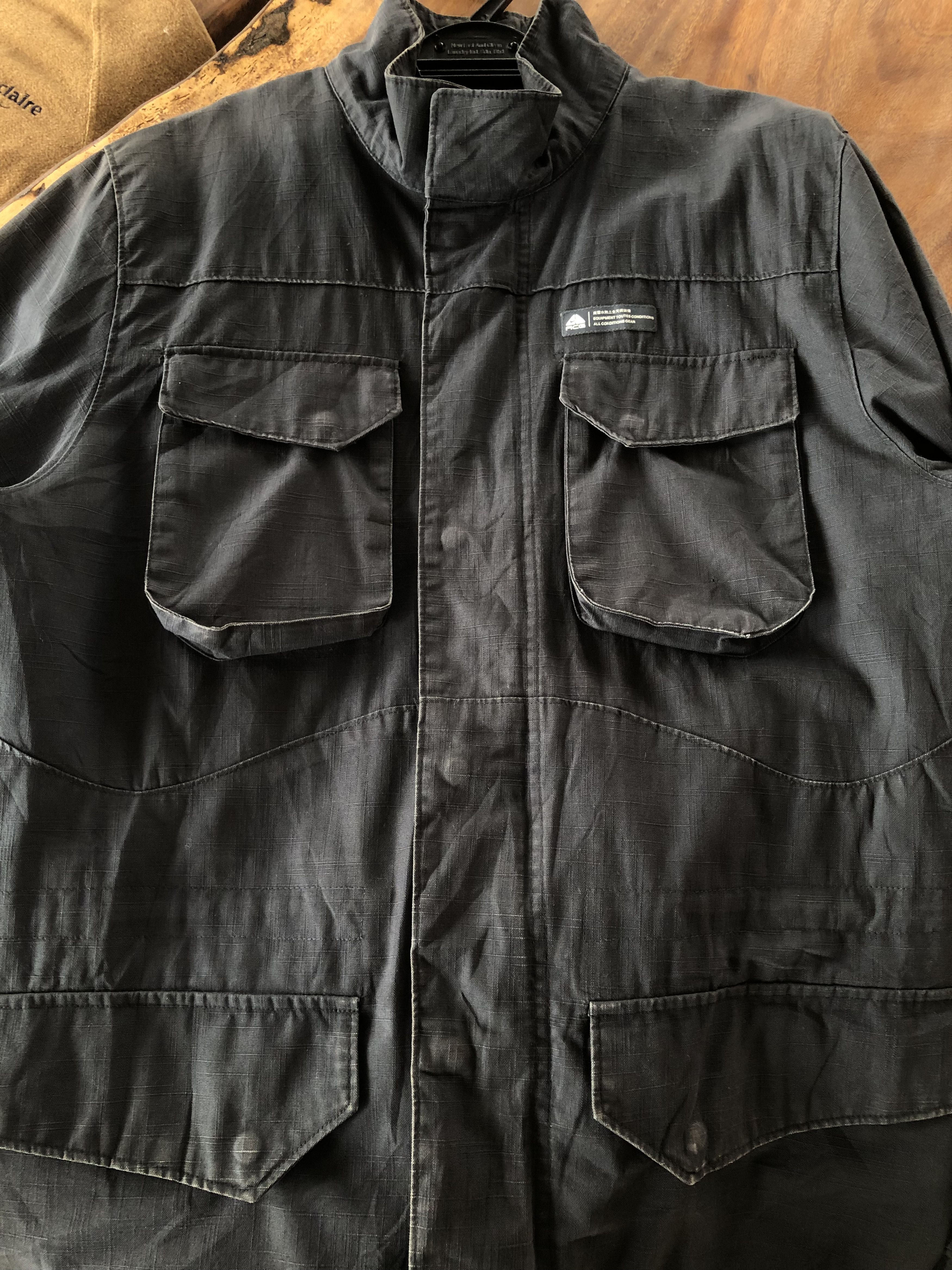 Nike ACG RARE🔥 ACG 4-POCKETS CRACK ART TACTICAL SURVIVAL JACKET Size US XL / EU 56 / 4 - 10 Thumbnail