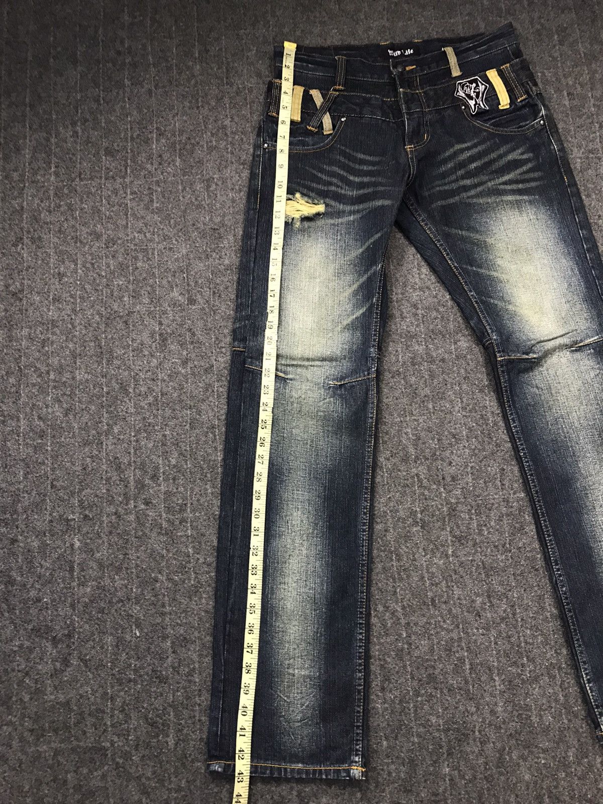 Japanese Brand Mild Life Double Waist Distressed Pieces The Skull Jeans Size US 31 - 22 Thumbnail