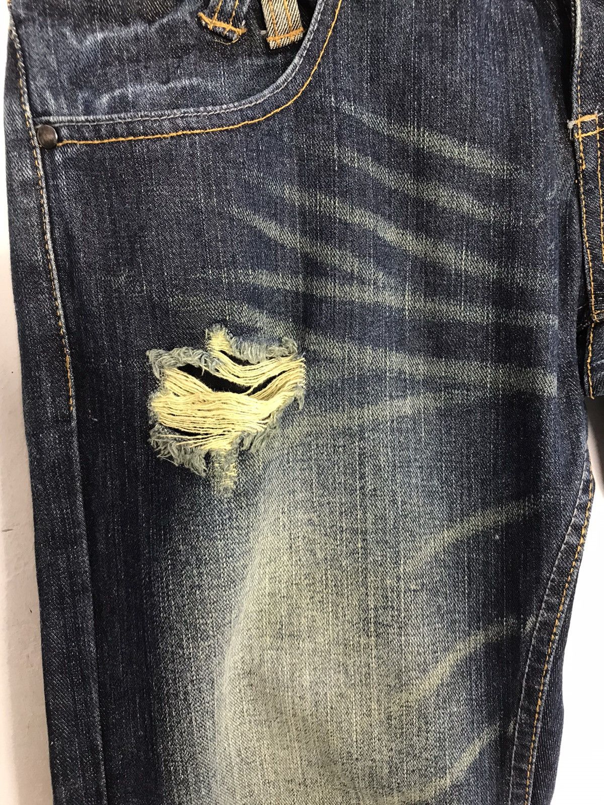 Japanese Brand Mild Life Double Waist Distressed Pieces The Skull Jeans Size US 31 - 9 Thumbnail