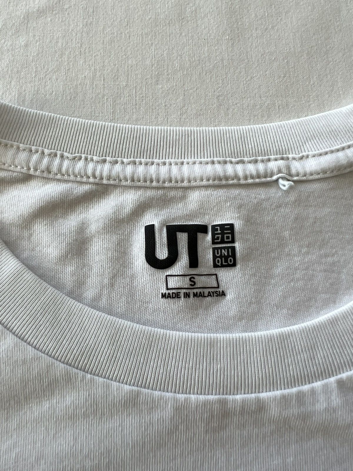 Anime Vintage My Hero Academia Uniqlo Anime White Tee Size US S / EU 44-46 / 1 - 6 Thumbnail