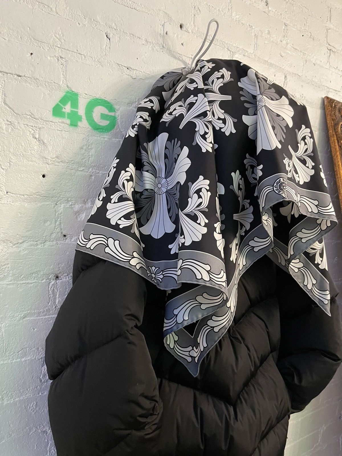 Chrome Hearts Chrome Hearts NEW LARGE SILK SCARF VAIL 4Gseller Size ONE SIZE - 4 Thumbnail