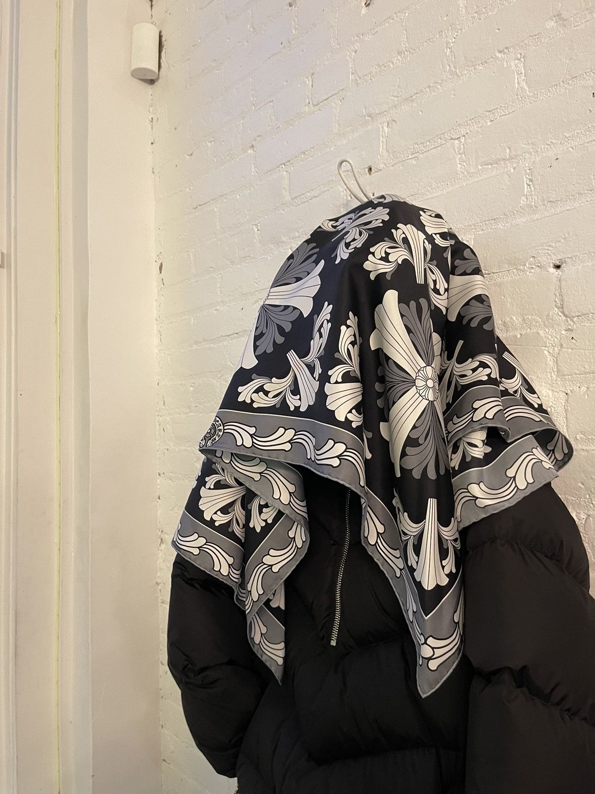 Chrome Hearts Chrome Hearts NEW LARGE SILK SCARF VAIL 4Gseller Size ONE SIZE - 9 Thumbnail