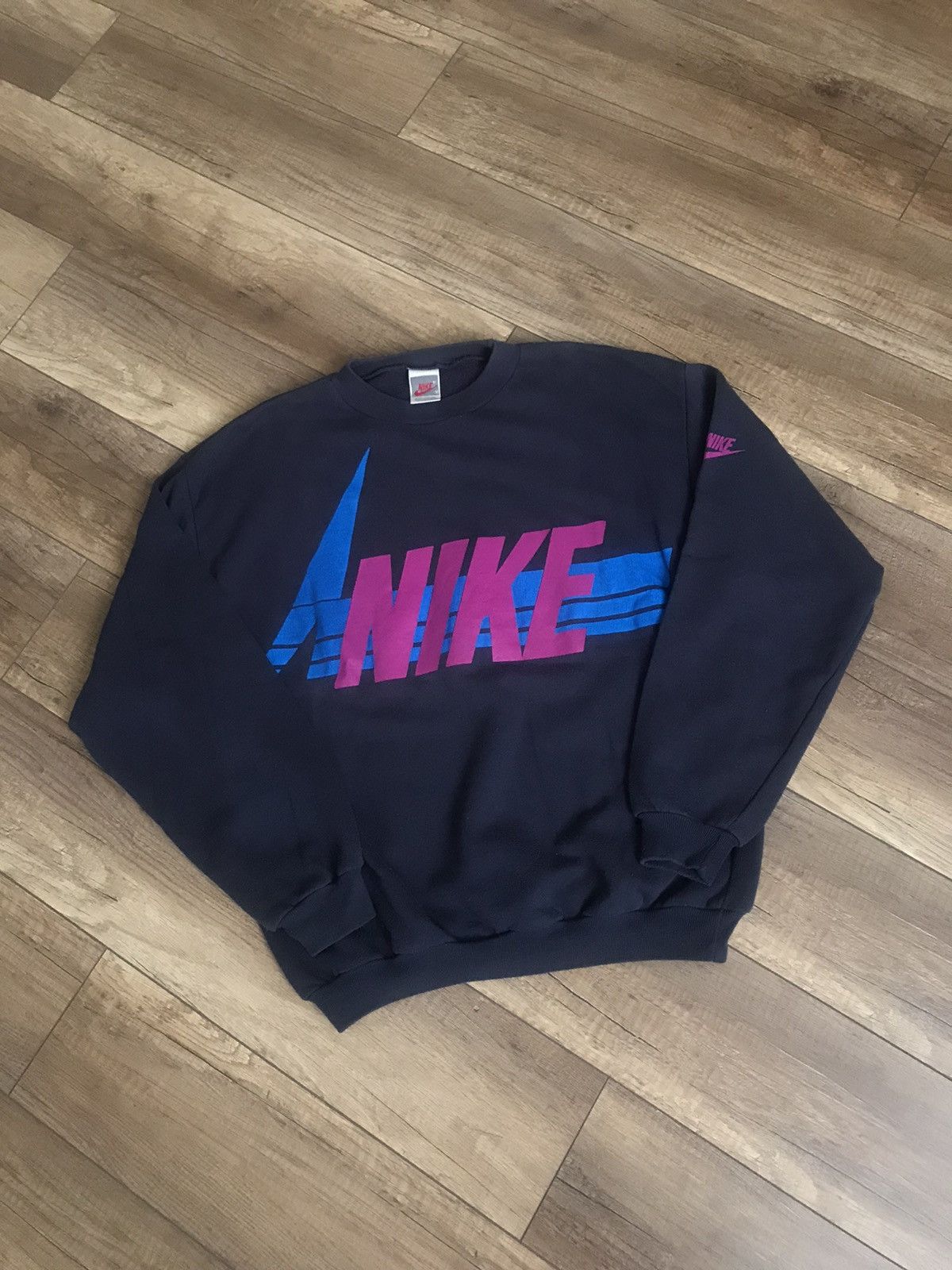 Nike Nike sweatshirt vintage big logo 90s Size US M / EU 48-50 / 2 - 1 Thumbnail