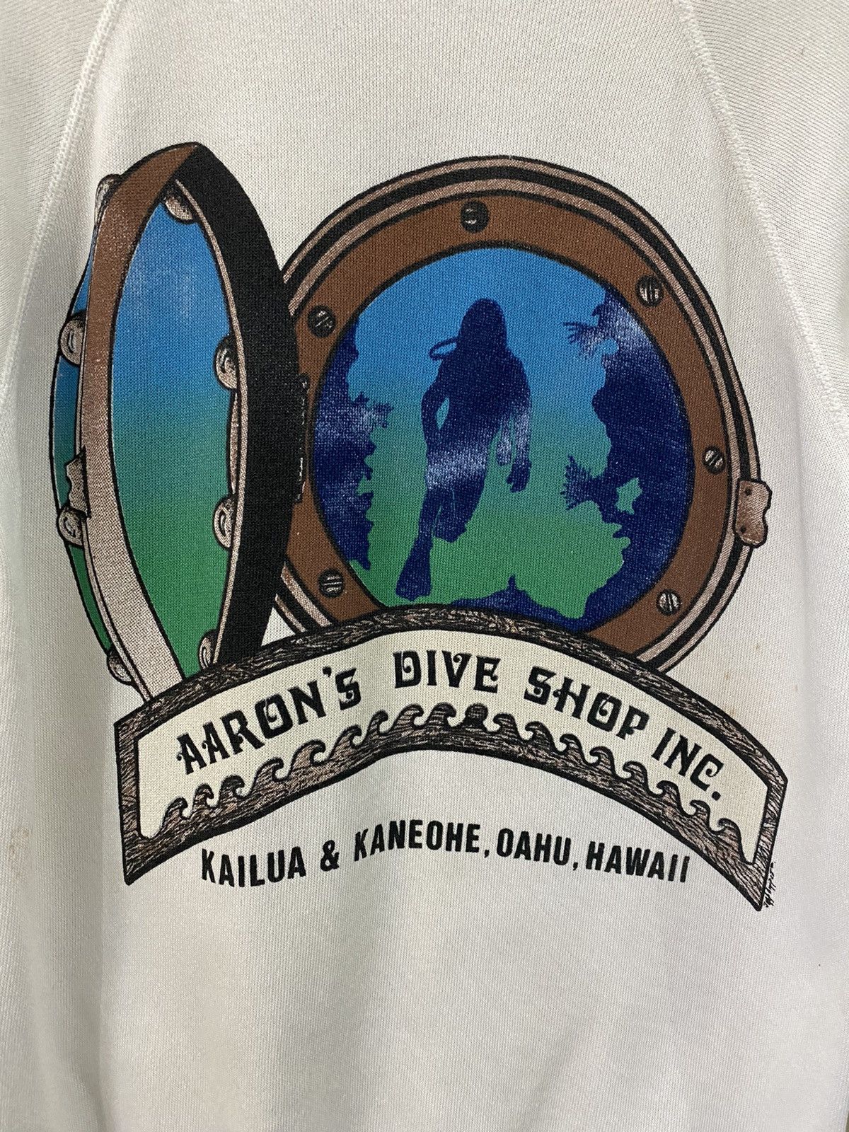 Hanes × Vintage Vintage 80’s Aaron’s Dive Shop Inc. Sweater Size US S / EU 44-46 / 1 - 3 Thumbnail