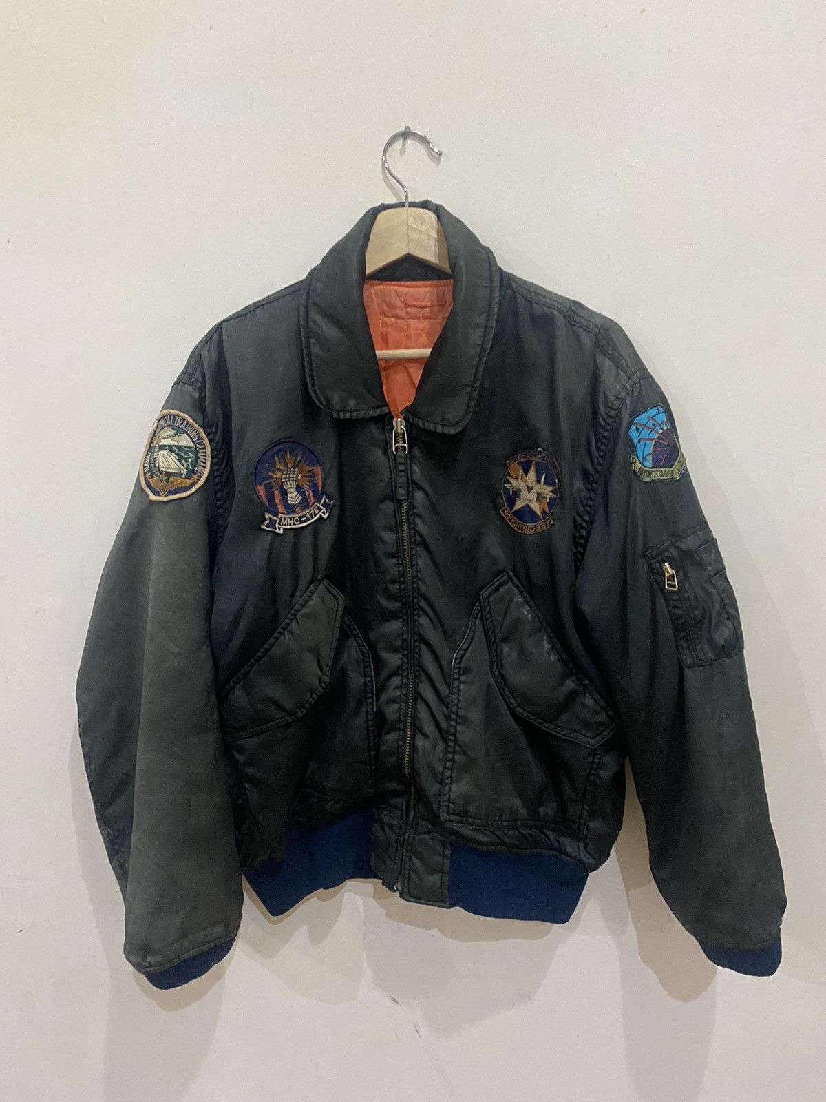 Vintage VINTAGE B-35 BOMBER JACKET PATCH STYLE Size US L / EU 52-54 / 3 - 2 Thumbnail