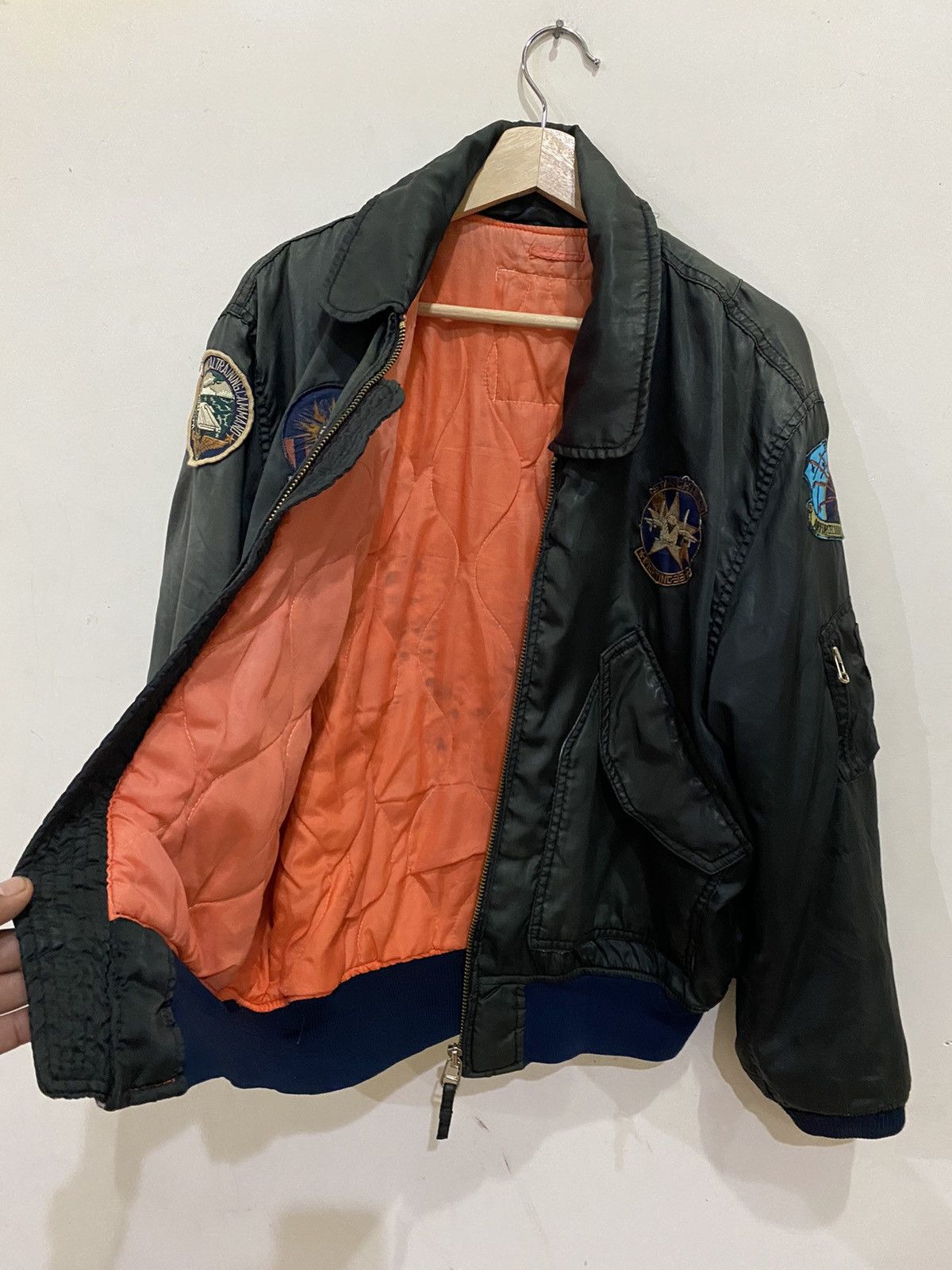 Vintage VINTAGE B-35 BOMBER JACKET PATCH STYLE Size US L / EU 52-54 / 3 - 10 Thumbnail