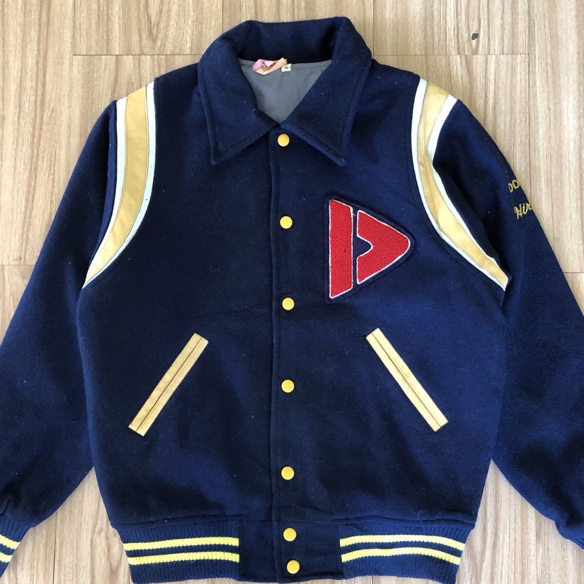 Japanese Brand 🔥vintage donnay as varsity stadium bomber jacket Size US M / EU 48-50 / 2 - 5 Thumbnail