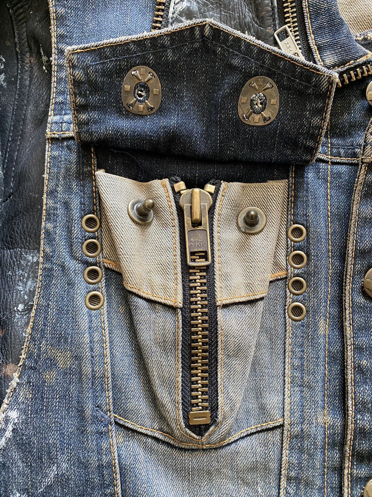 Le Grande Bleu (L.G.B.) Vtg L.G.B Bondage leather hybrid removable paint Size US M / EU 48-50 / 2 - 12 Thumbnail