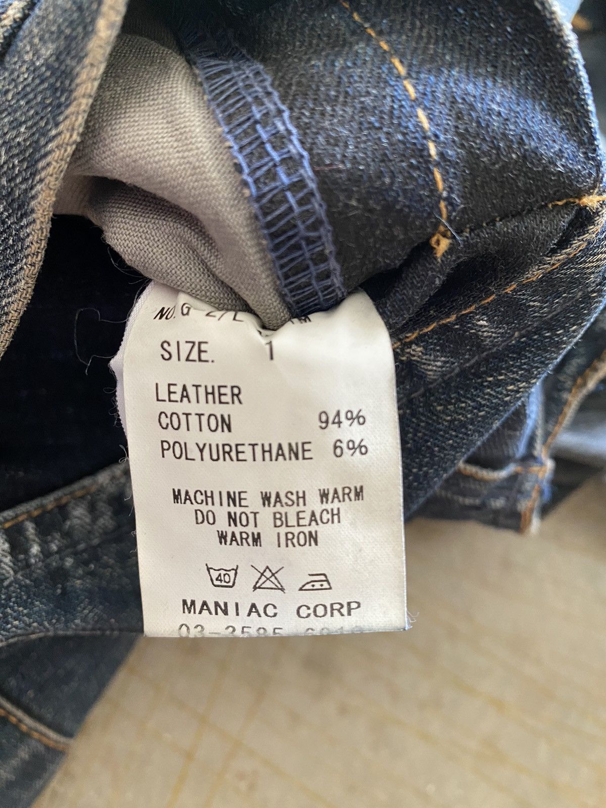 Le Grande Bleu (L.G.B.) Vtg L.G.B Bondage leather hybrid removable paint Size US M / EU 48-50 / 2 - 23 Thumbnail