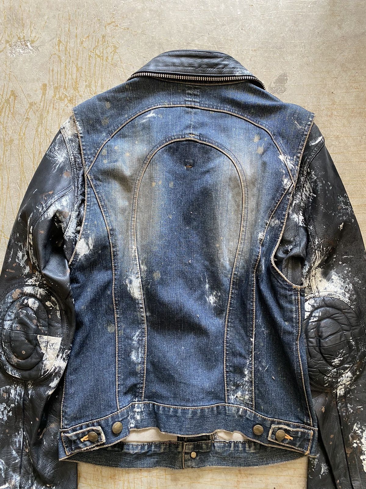 Le Grande Bleu (L.G.B.) Vtg L.G.B Bondage leather hybrid removable paint Size US M / EU 48-50 / 2 - 17 Thumbnail