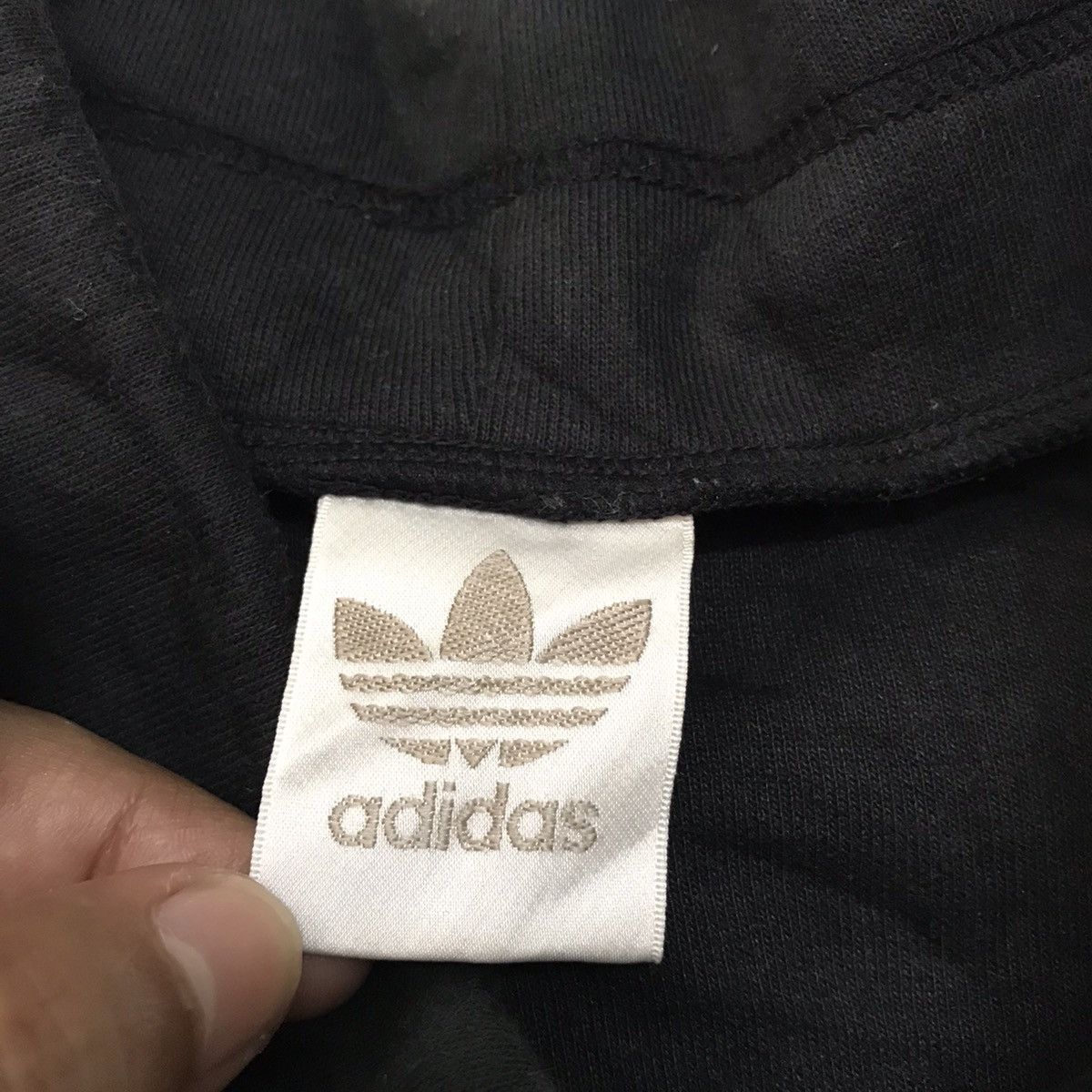 Adidas Vtg 80s Multicolored Long Sleeve Sweat Neck Pull Size US M / EU 48-50 / 2 - 16 Thumbnail