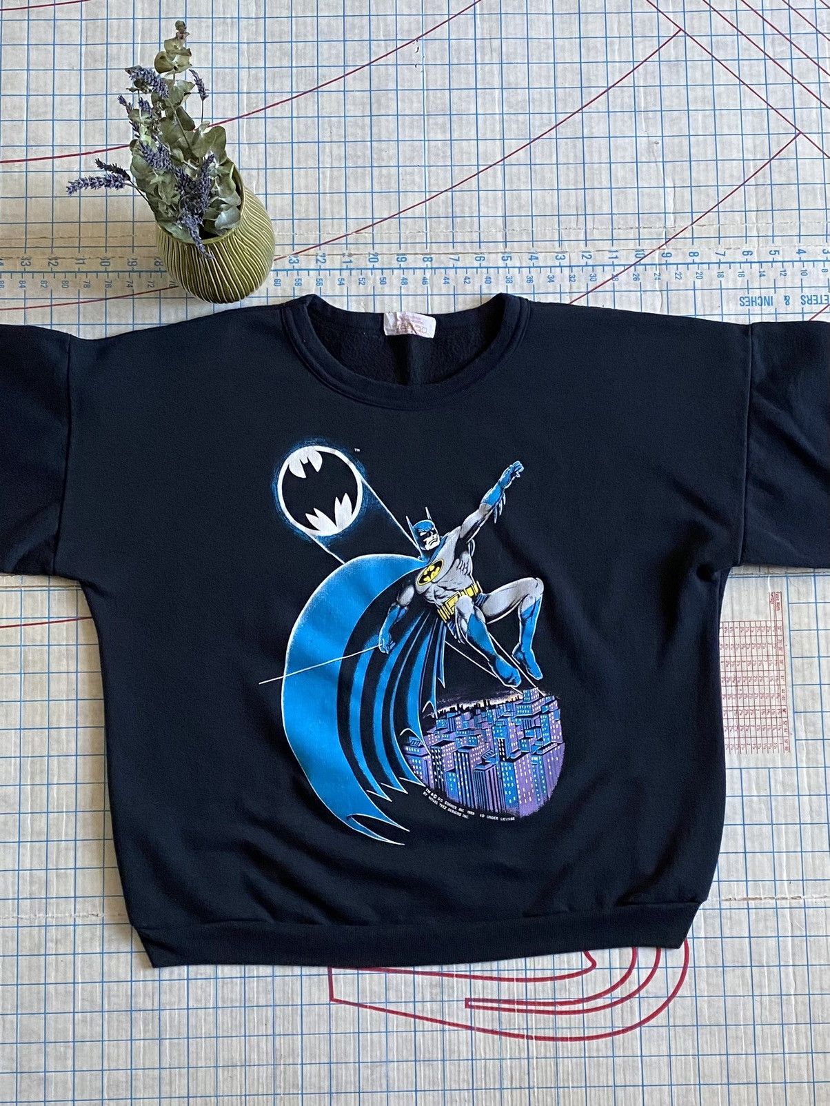 DC Comics Vintage Novel Teez Batman Crewneck Sweater Fits Medium 80s Size US M / EU 48-50 / 2 - 8 Thumbnail