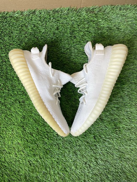 Yeezy cream hot sale white yellowing