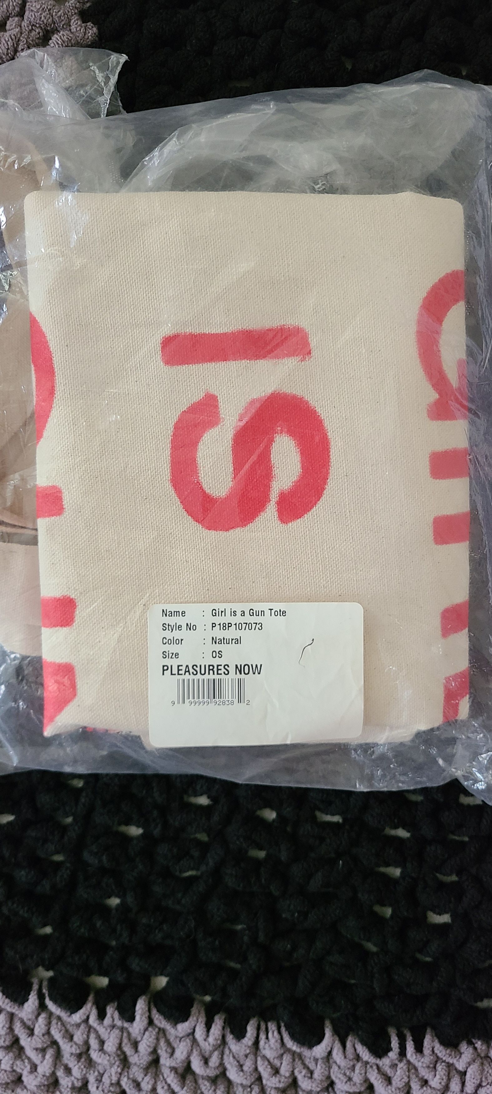 Pleasures GIRL IS A GUN TOTE BAG Size ONE SIZE - 2 Thumbnail