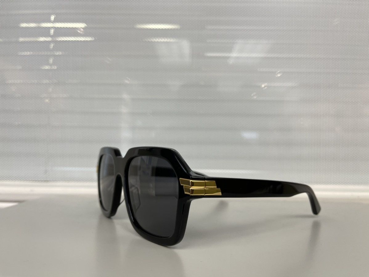 Bottega Veneta NEW Bottega Veneta BV1123 Bold Sunglasses Glasses Size ONE SIZE - 2 Thumbnail