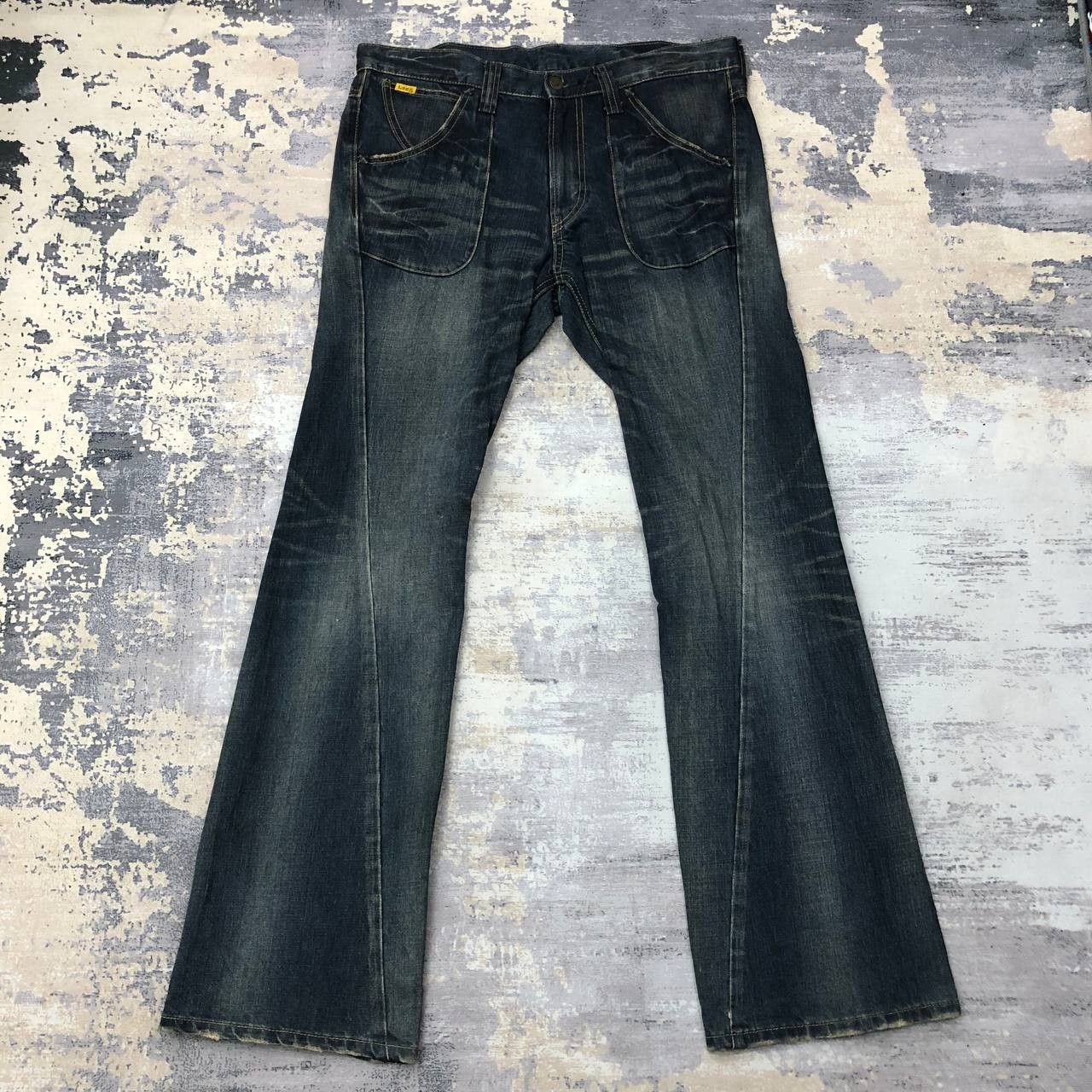 lee flared jeans