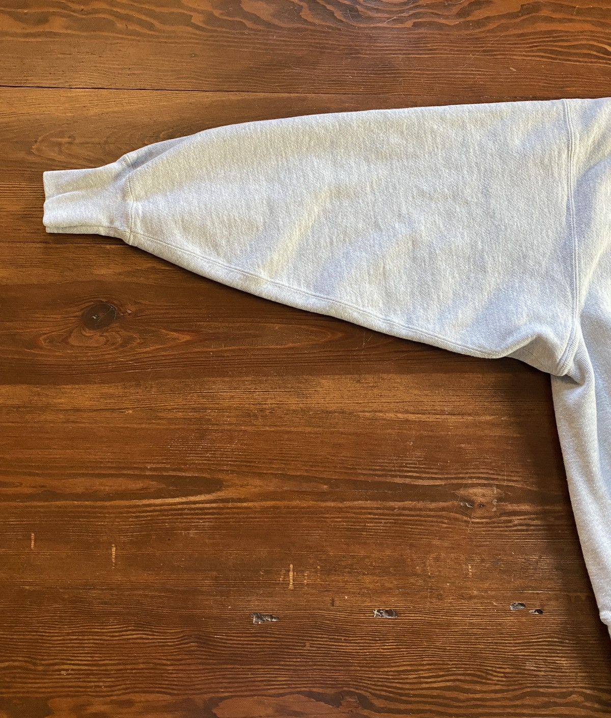 Champion Vintage 90’s UNH Champion Reverse Weave Crewneck Sweatshirt Size US L / EU 52-54 / 3 - 11 Thumbnail