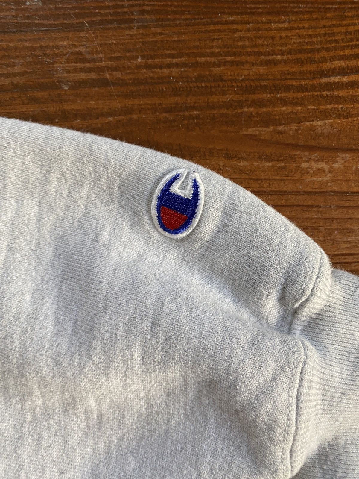 Champion Vintage 90’s UNH Champion Reverse Weave Crewneck Sweatshirt Size US L / EU 52-54 / 3 - 10 Thumbnail