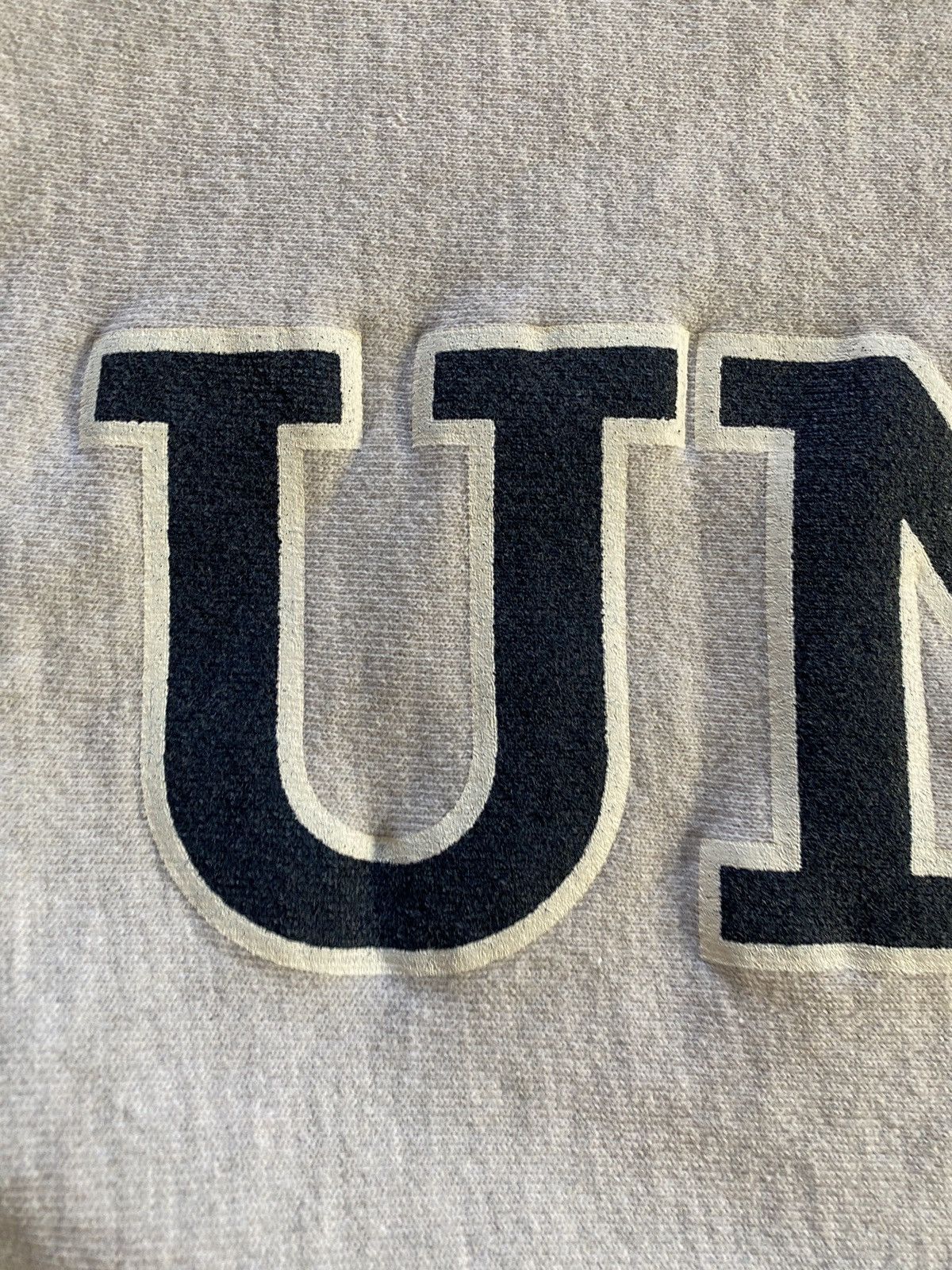 Champion Vintage 90’s UNH Champion Reverse Weave Crewneck Sweatshirt Size US L / EU 52-54 / 3 - 3 Thumbnail