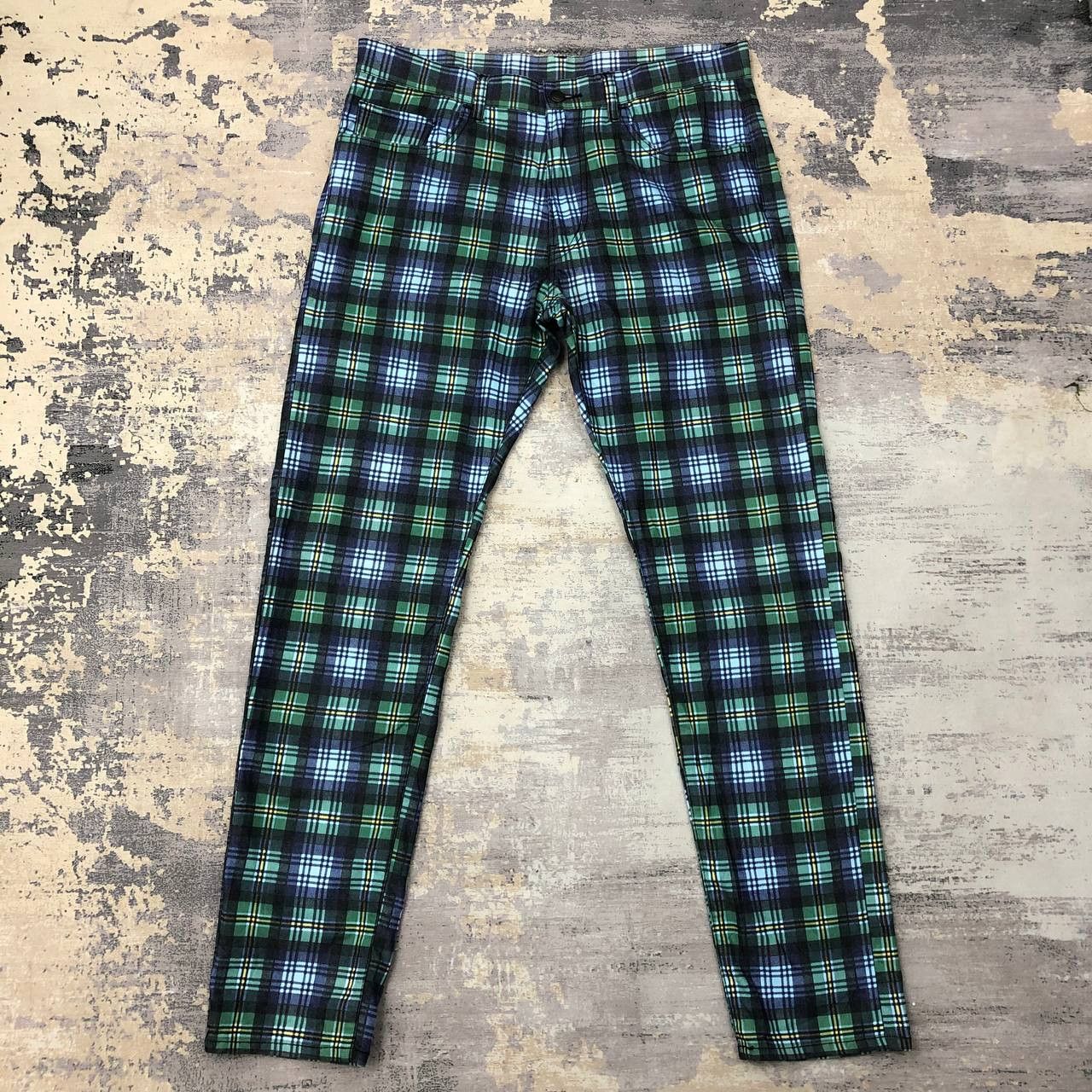 Uniqlo P110 UNIQLO TARTAN PUNK SKINNY PANTS Size US 34 / EU 50 - 1 Thumbnail