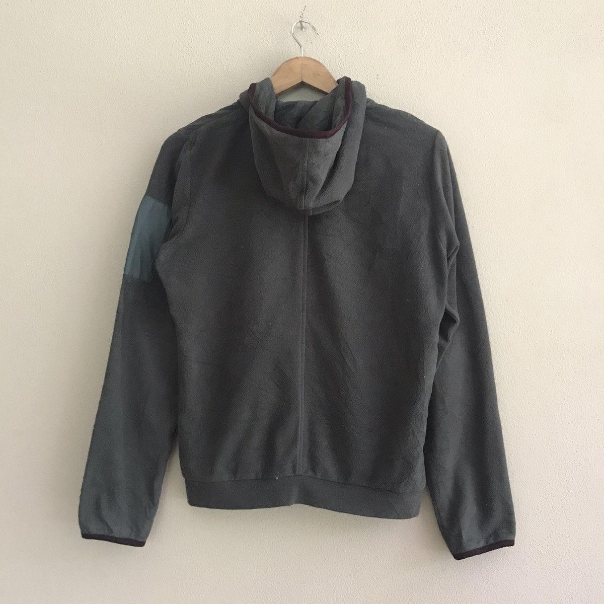 Japanese Brand Uniqlo Undercover fleece hoodie Size US M / EU 48-50 / 2 - 2 Thumbnail