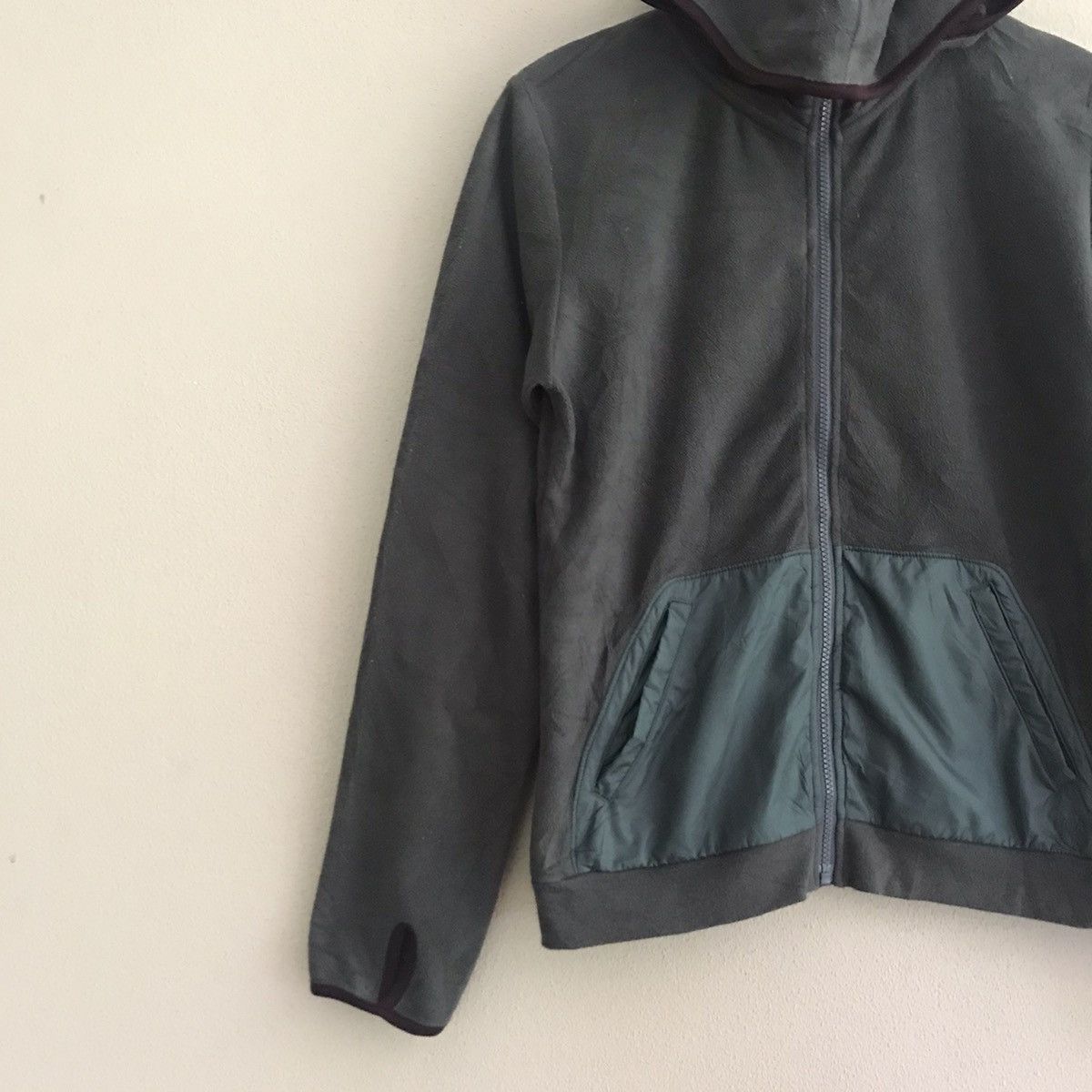 Japanese Brand Uniqlo Undercover fleece hoodie Size US M / EU 48-50 / 2 - 4 Thumbnail