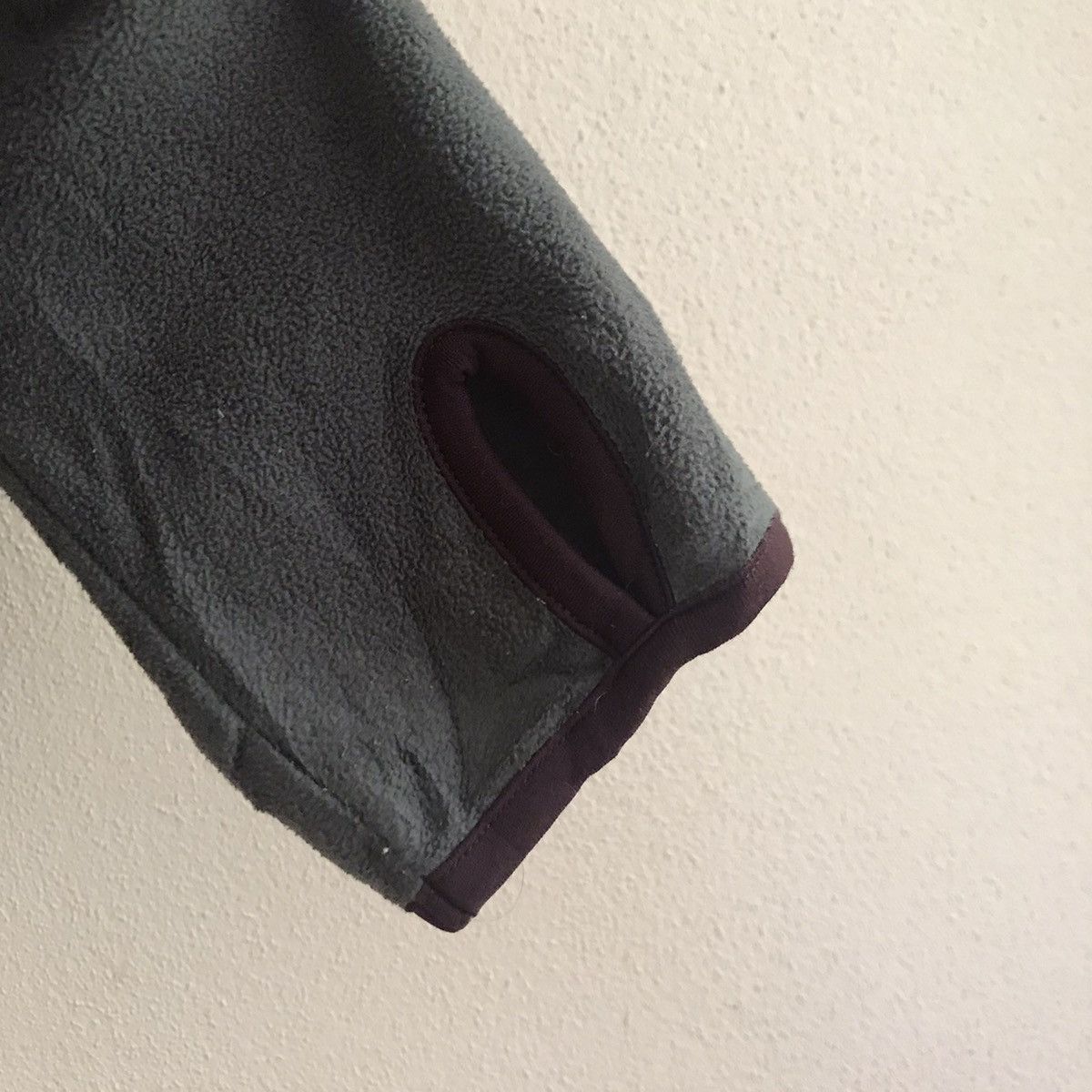 Japanese Brand Uniqlo Undercover fleece hoodie Size US M / EU 48-50 / 2 - 7 Thumbnail
