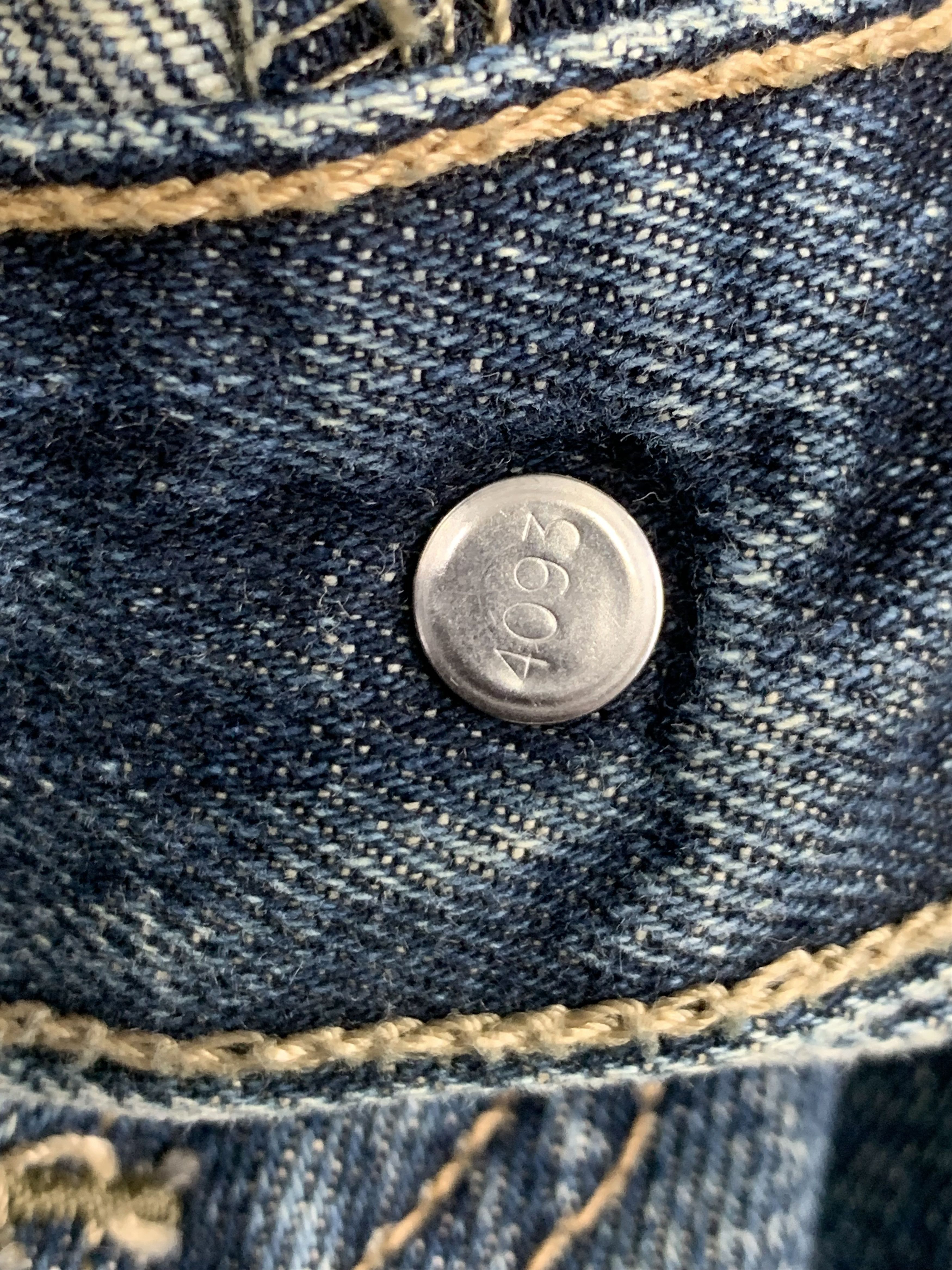 Levi's Vintage Levis 514 Light Blue Jeans DP1831 Size US 35 - 12 Thumbnail