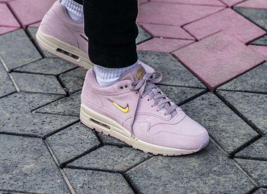 Nike × Parra × Patta NikeLab Air Max1 Jewel Prm2017 Atmos Bw 90 Size US 9 / EU 42 - 14 Thumbnail