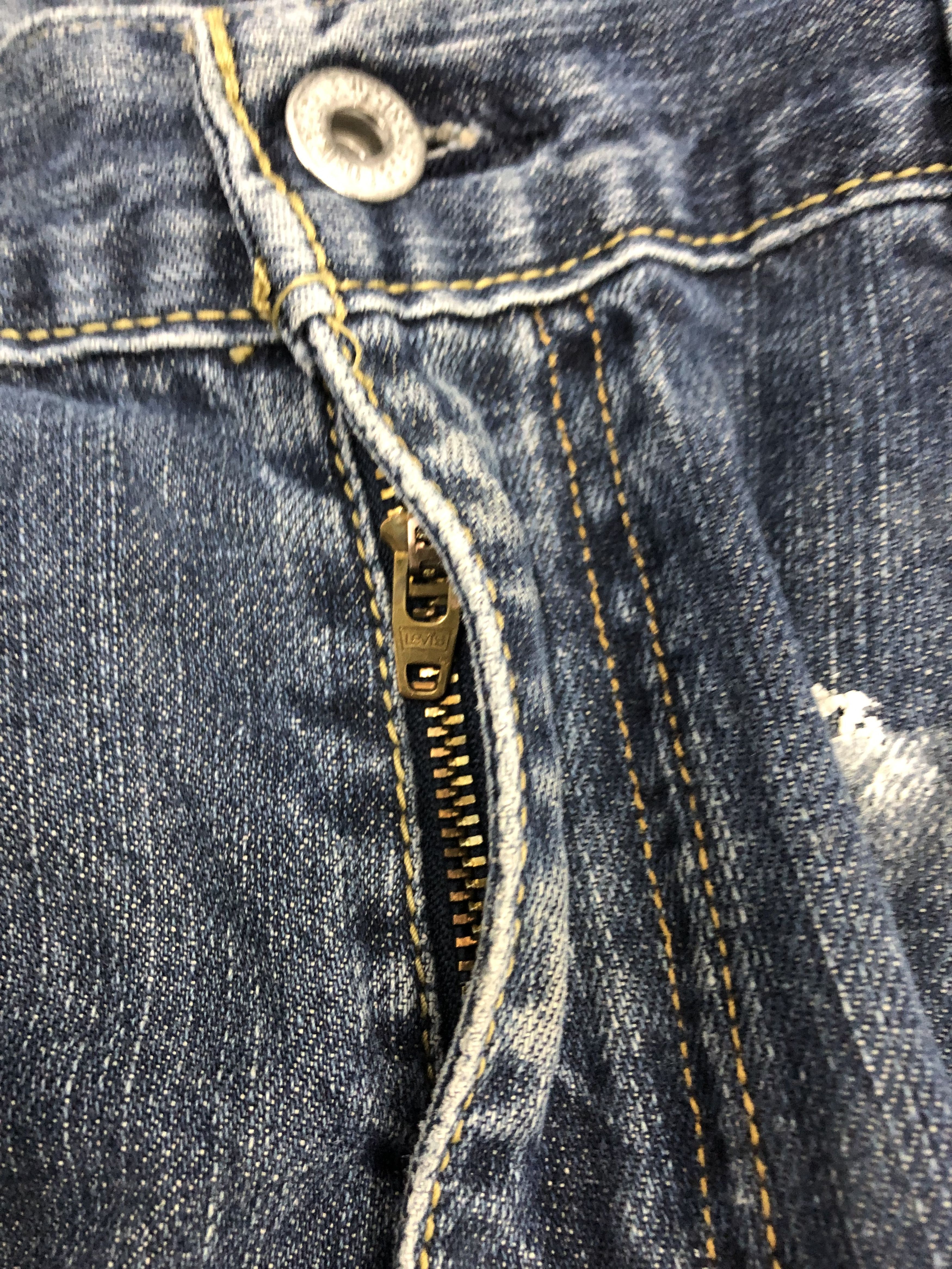 Levi's Vintage Levis Jeans DP0985 Size US 35 - 11 Thumbnail